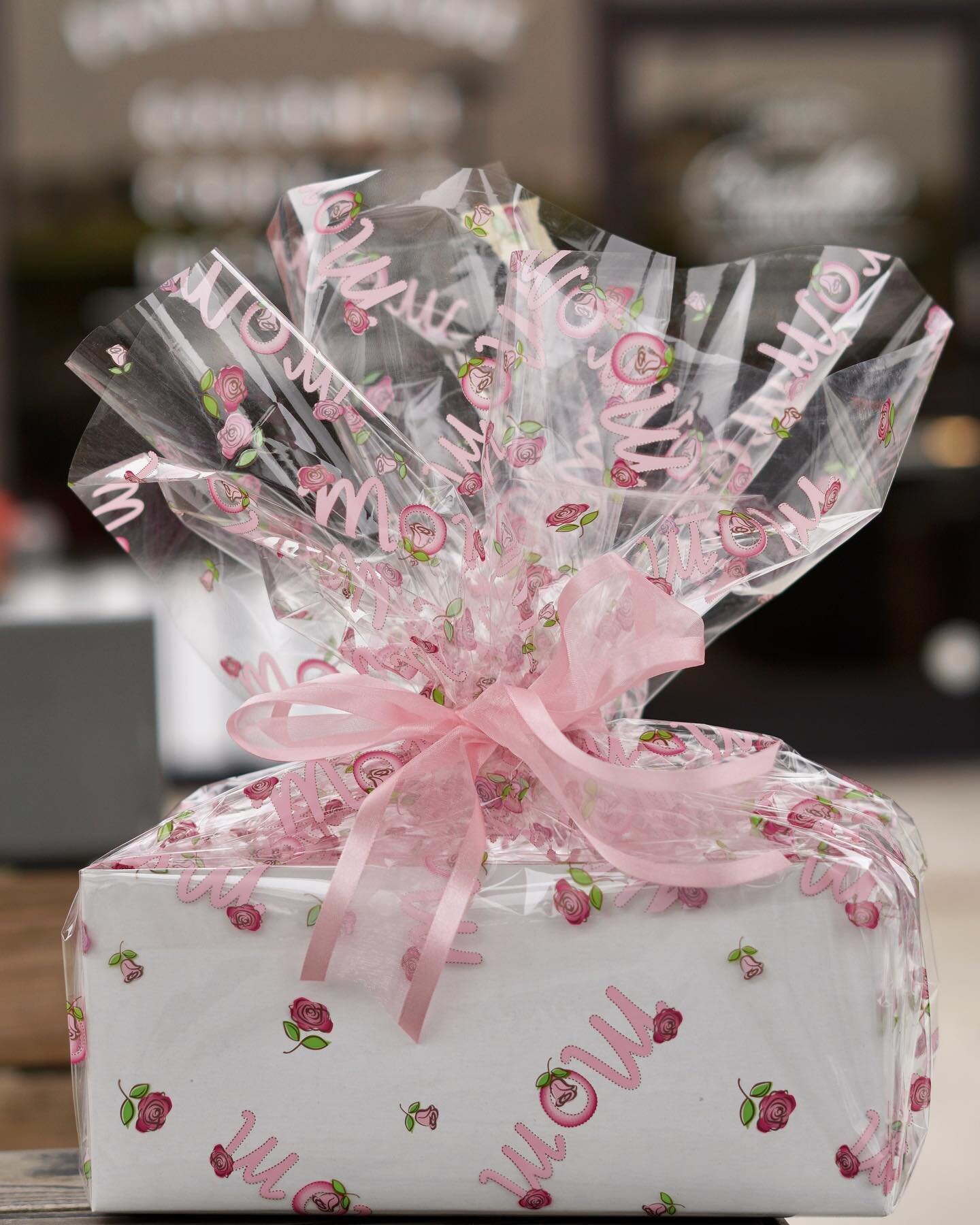 ⚠️ Mother&rsquo;s Day is officially less than a month away! ⚠️ 

The good news is, we&rsquo;ve got the perfect gift for mom that we can guarantee will be her tastiest gift of the day 🍪

Call and place your order for a gift wrap of our delicious cook
