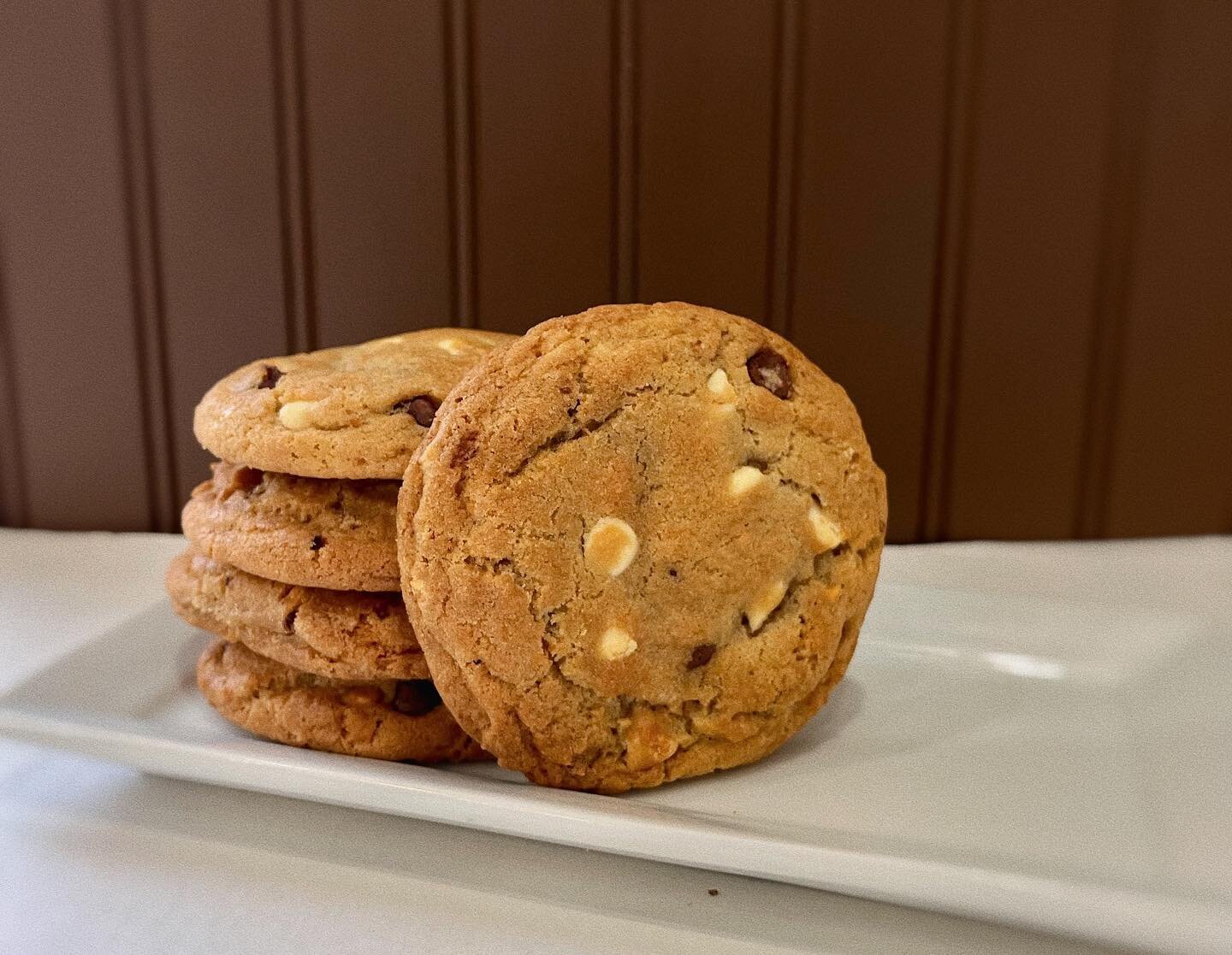 It&rsquo;s gonna be MAY! 💐

Which means more of your favorite cookies, yummy pastries, and brand new flavors! Swipe left to check out our specialty items for this month! 🍪