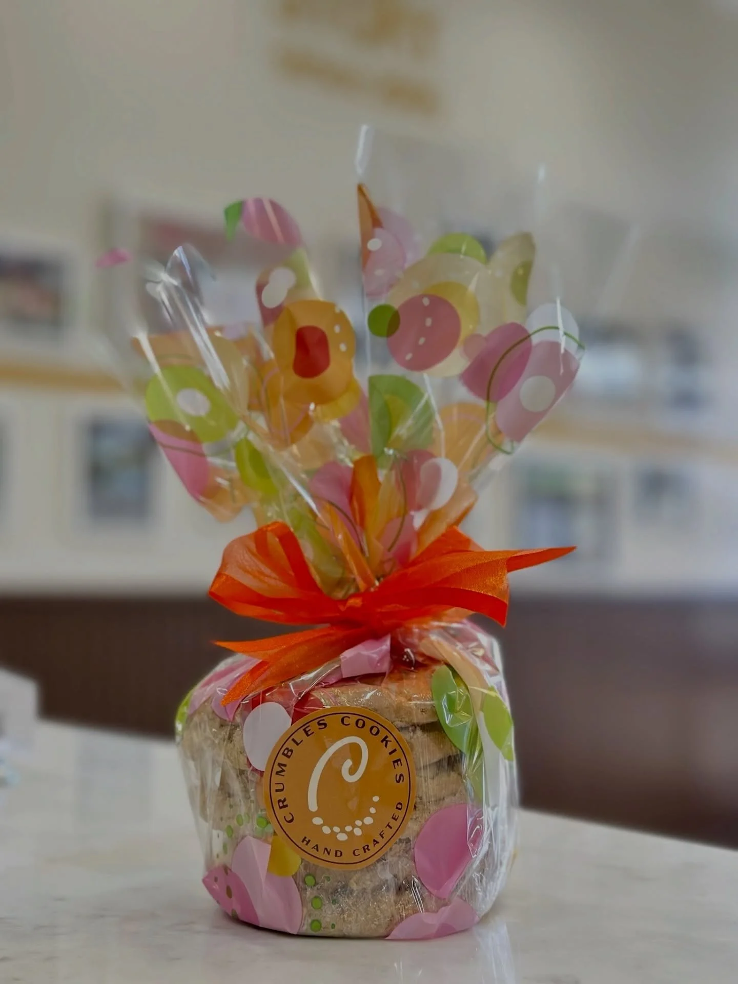 🚨 Teacher Appreciation Week Giveaway! 🚨 

It&rsquo;s that time again - time to celebrate your favorite teacher! We&rsquo;re giving away one six cookie stack wrap to a local teacher next week &amp; we need you to tell us who! 

How to nominate someo
