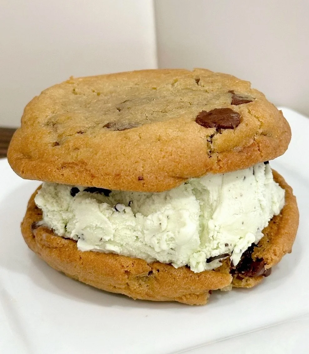 Okay Crumbles fam, we need your help! What should we do this summer: bring back ice cream sandwiches (two Crumbles cookies and gelato) ORRRR ice cream + cinnamon rolls? 👀