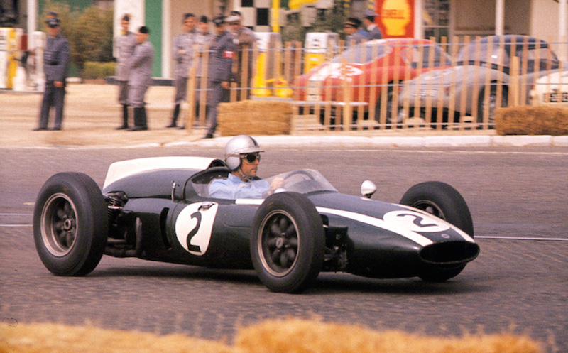 1960_oporto__jack_brabham__cooper_t53_.jpg