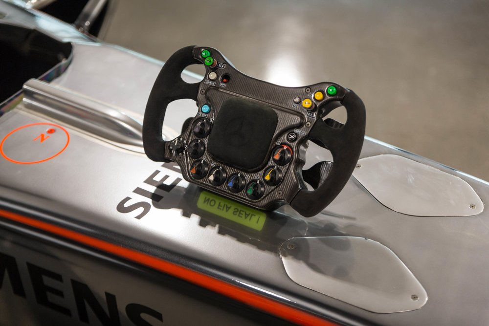 Kimi Raikkonen McLaren MP4-21 3.jpeg