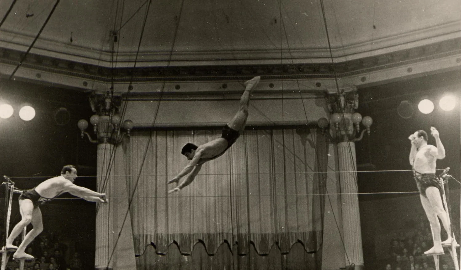 The Arnaoutov flying acrobats gained great fame for their fearless and creative acts in the circus. Ekaterina's grandfather, Simon, created this act in 1936. It is now known also as the Korean Cradle act.