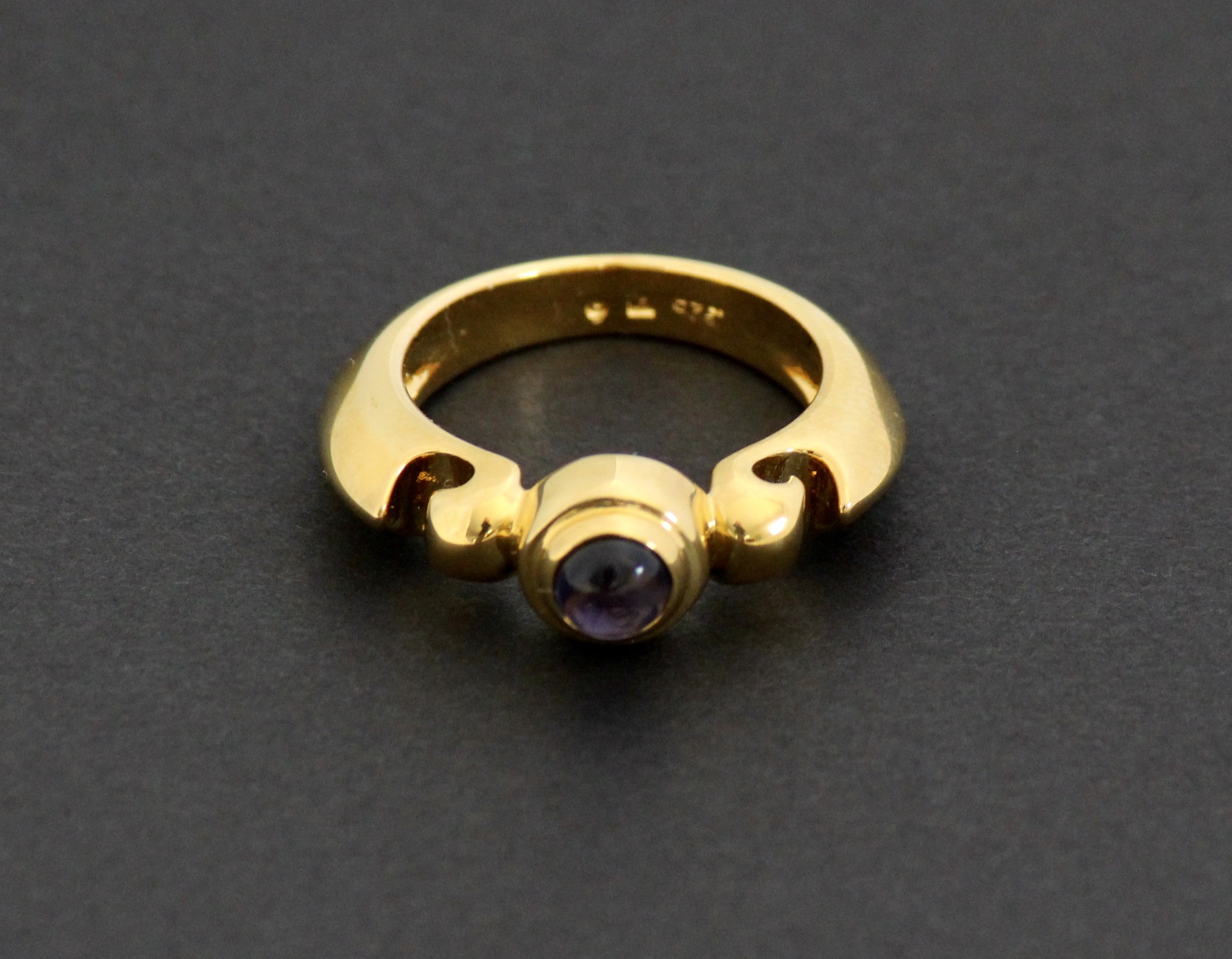 IN STOCK・$390 ・18K GOLD VERMEIL SCROLL RING