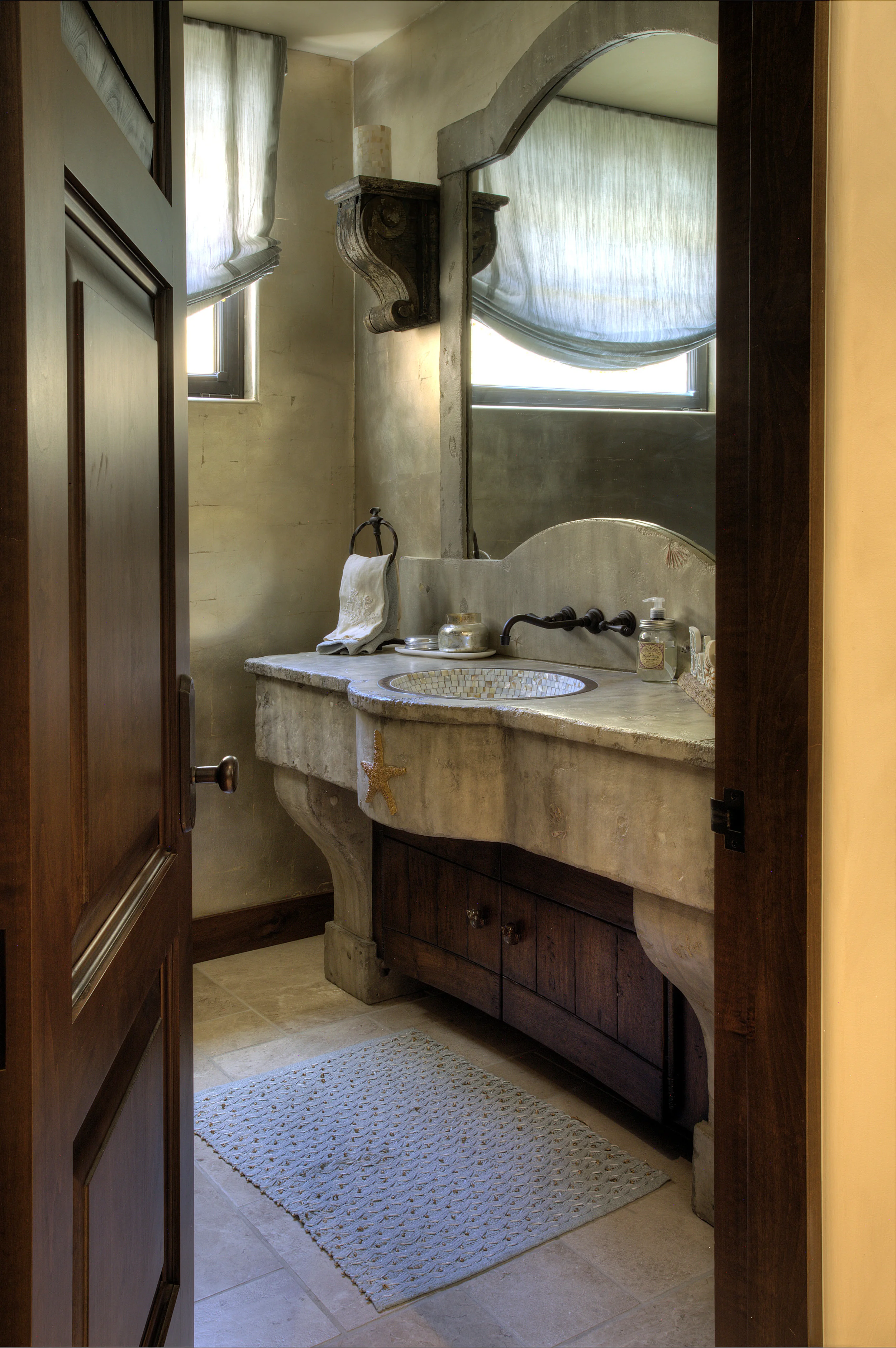 Powder Room 1 (2).jpg