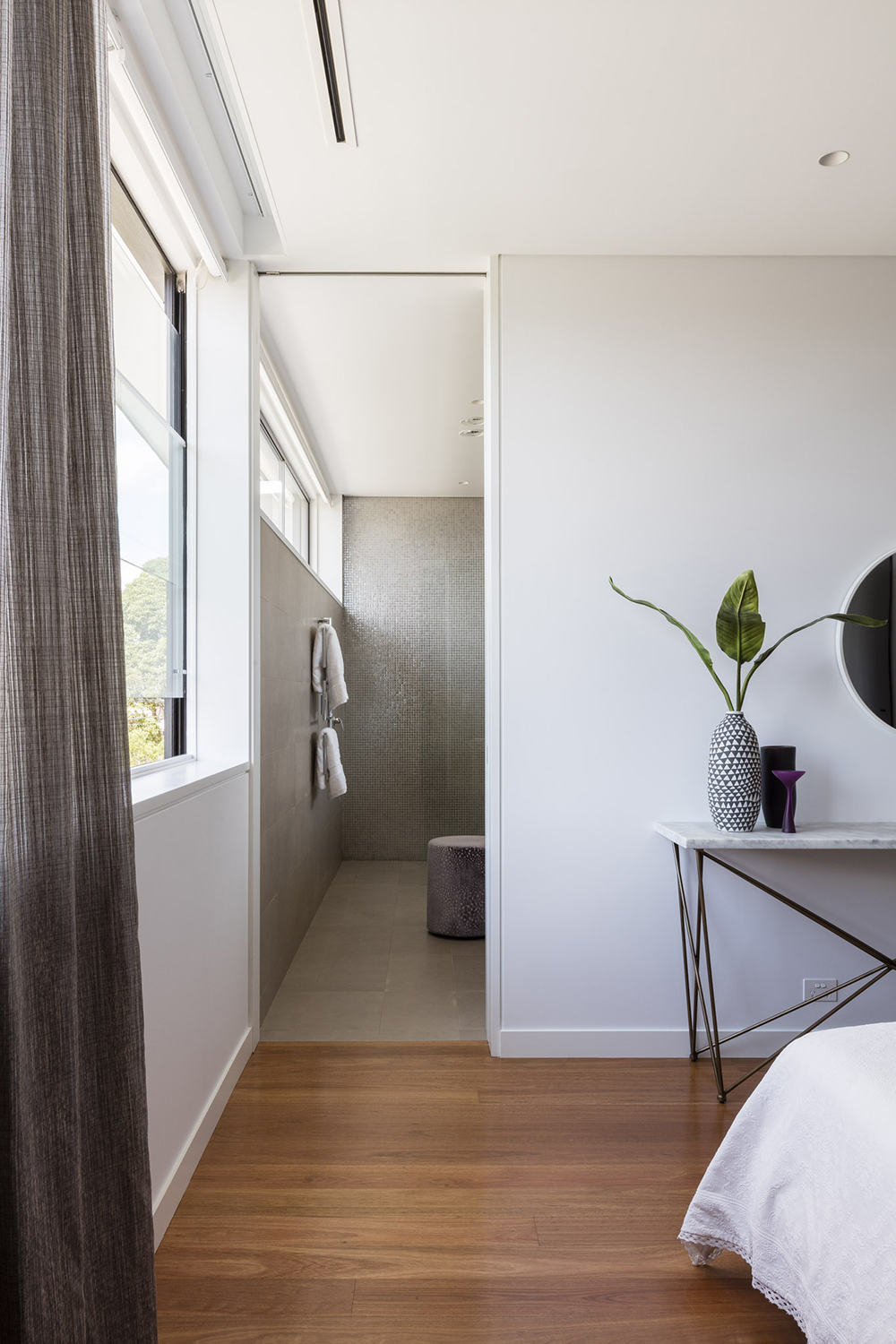 MS_Russell Lea_0A8A0452.JPG