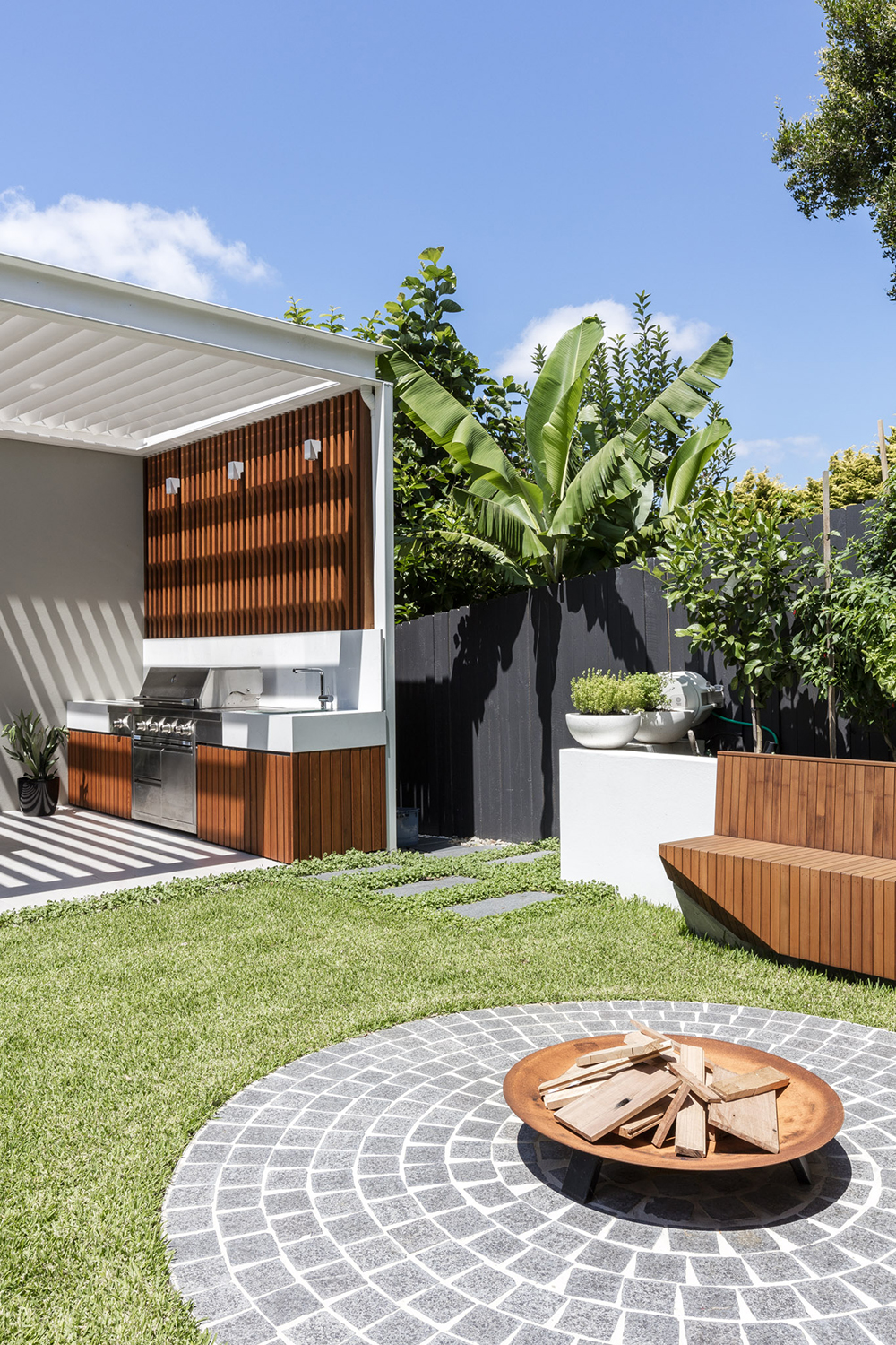 MS_Russell Lea_0A8A0648.JPG