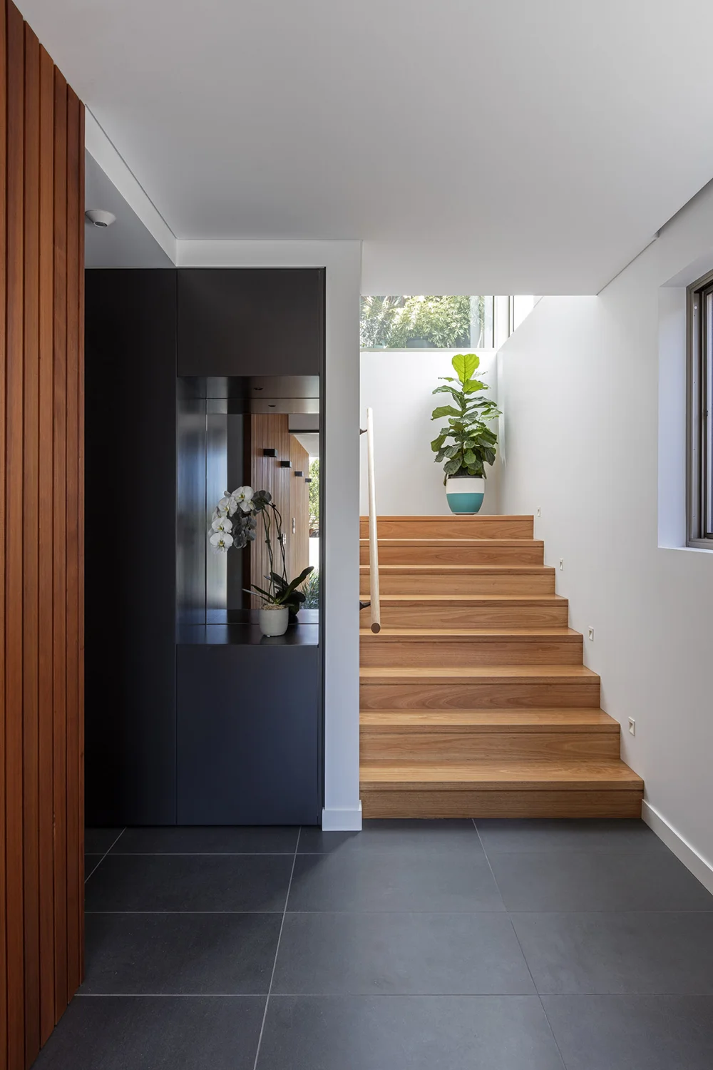 MS_Russell Lea_0A8A0660.JPG