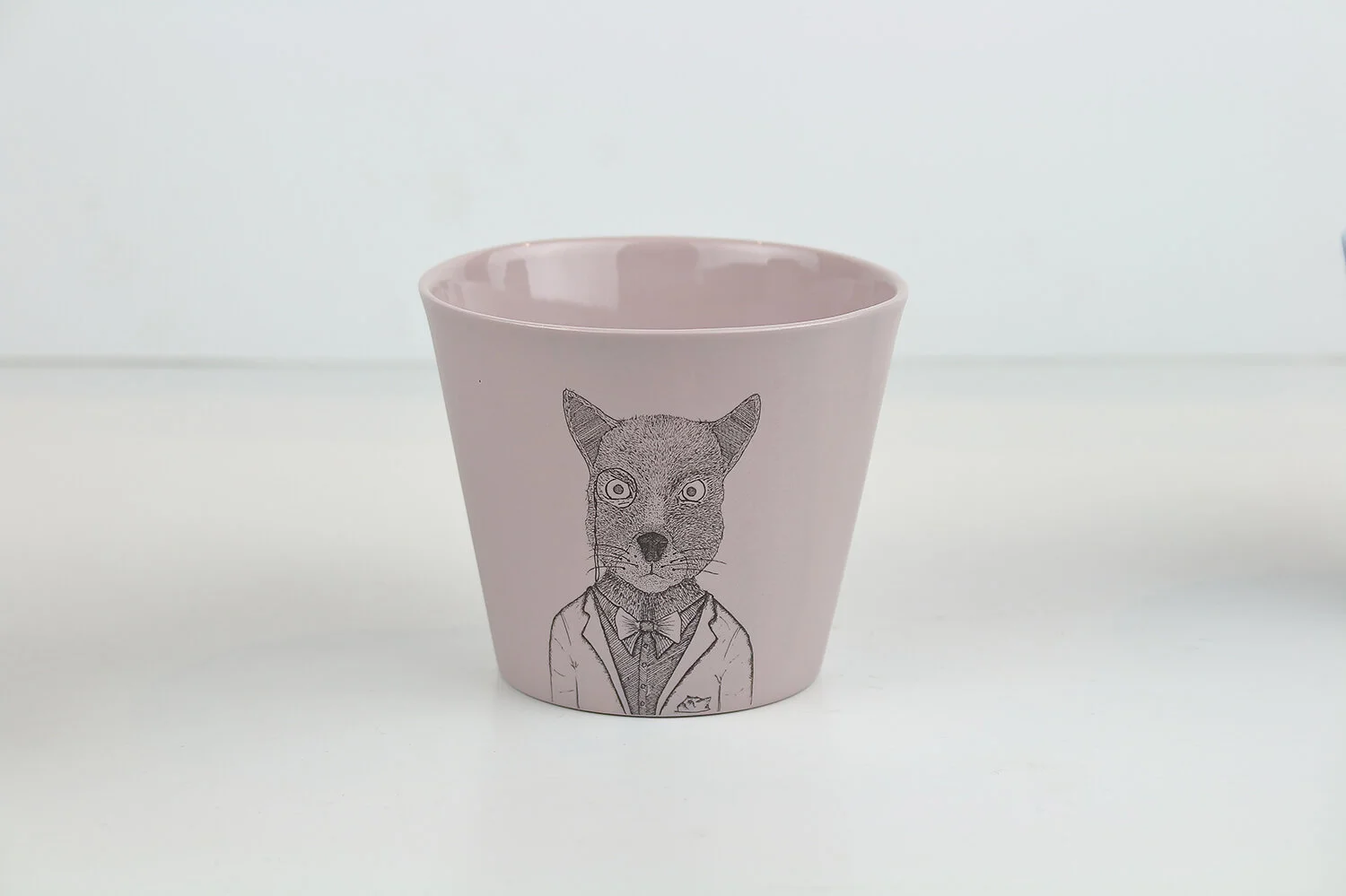 TEE-TASSE-KEGEL-MAXIMUS-KATZE-PARCIVAL-LILA.JPG