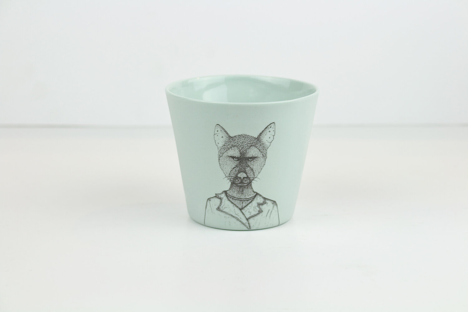 TEE-TASSE-KEGEL-MAXIMUS-WOLF-WOLFRAM-HELLBLAU.JPG