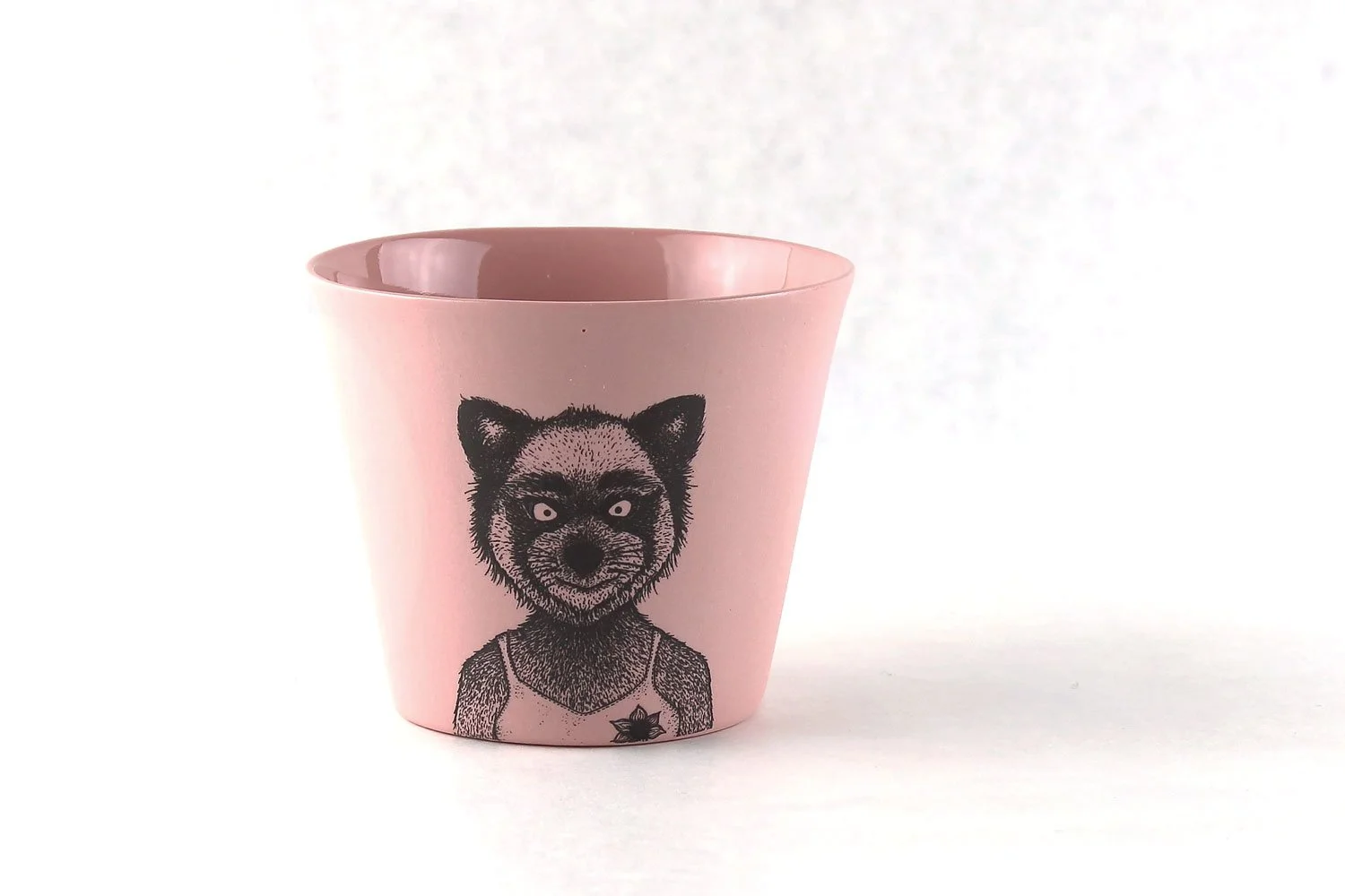 PORZELLANBECHER MIT TIERMOTIV HANDGEMACHT-WASCHBAER-PINK.jpg