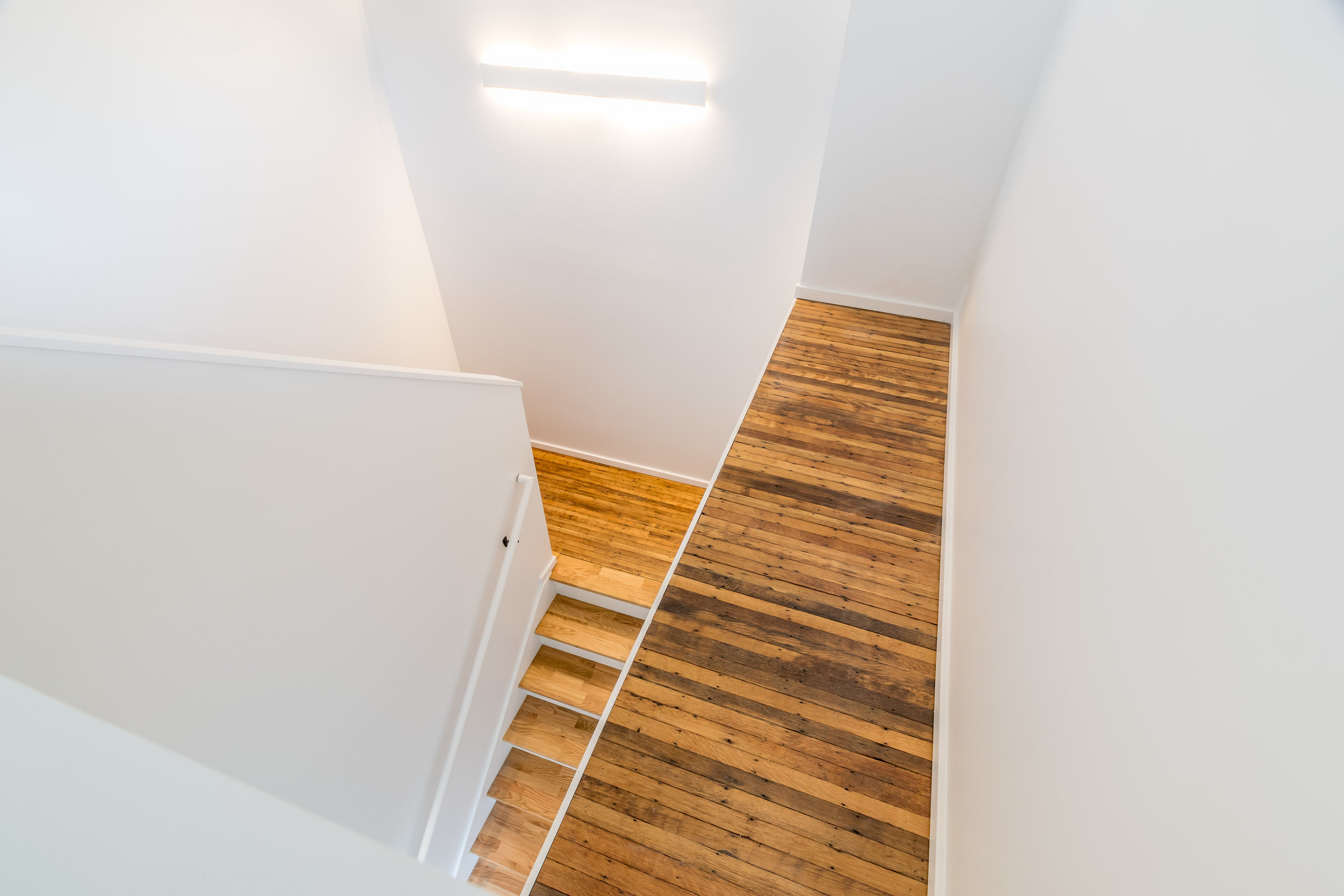 1332 N Park Ave-14.jpg