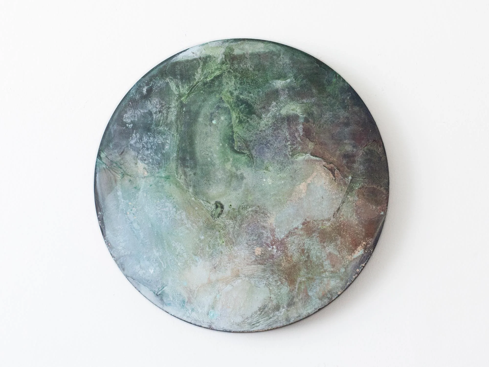 2016 Acrylic ,mineral pigment powder and metallic powder on board 27.2cm diameter