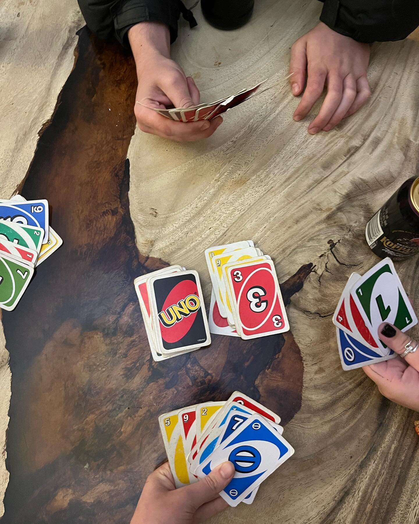 Card games are simple but always a fun way to end the day💕🫶🏼
#hostel #hostellife #hostellondon #london