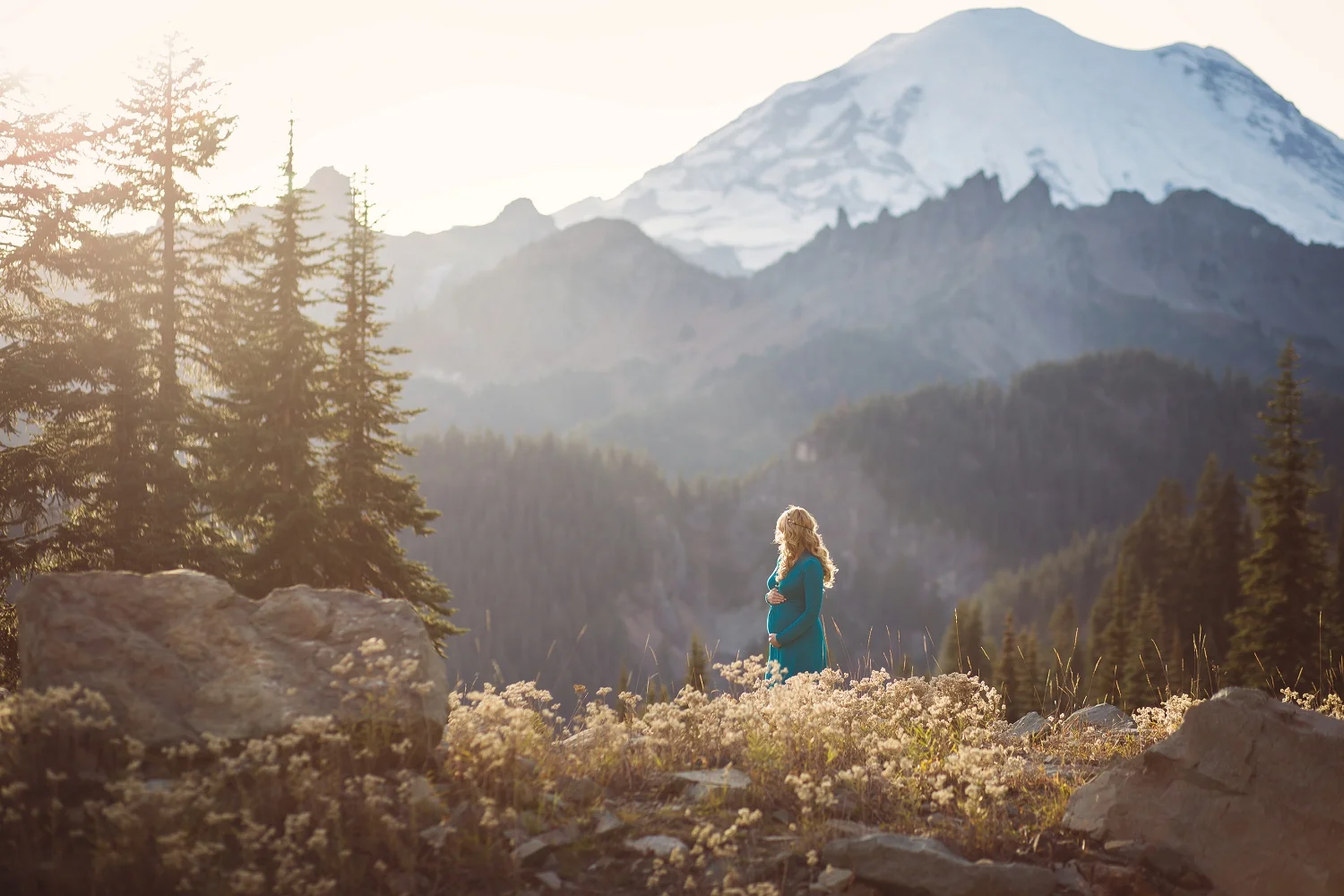 Mt_rainier_maternity_photographer_session.jpg