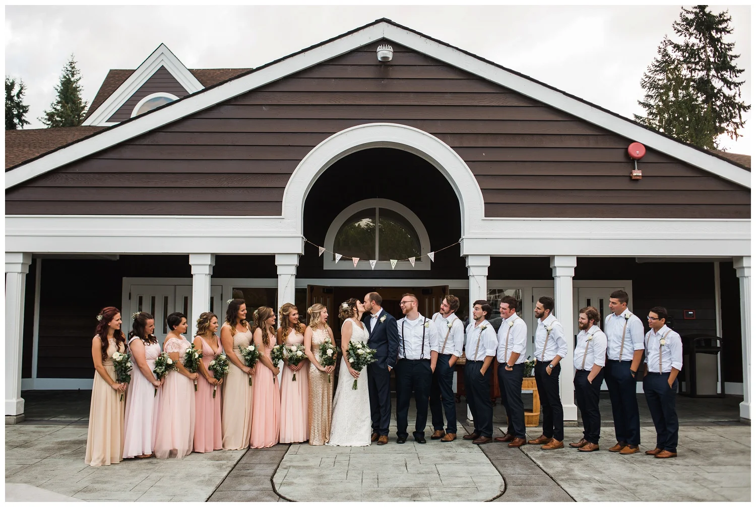 Enumclaw_Wedding_Photographer (16).jpg