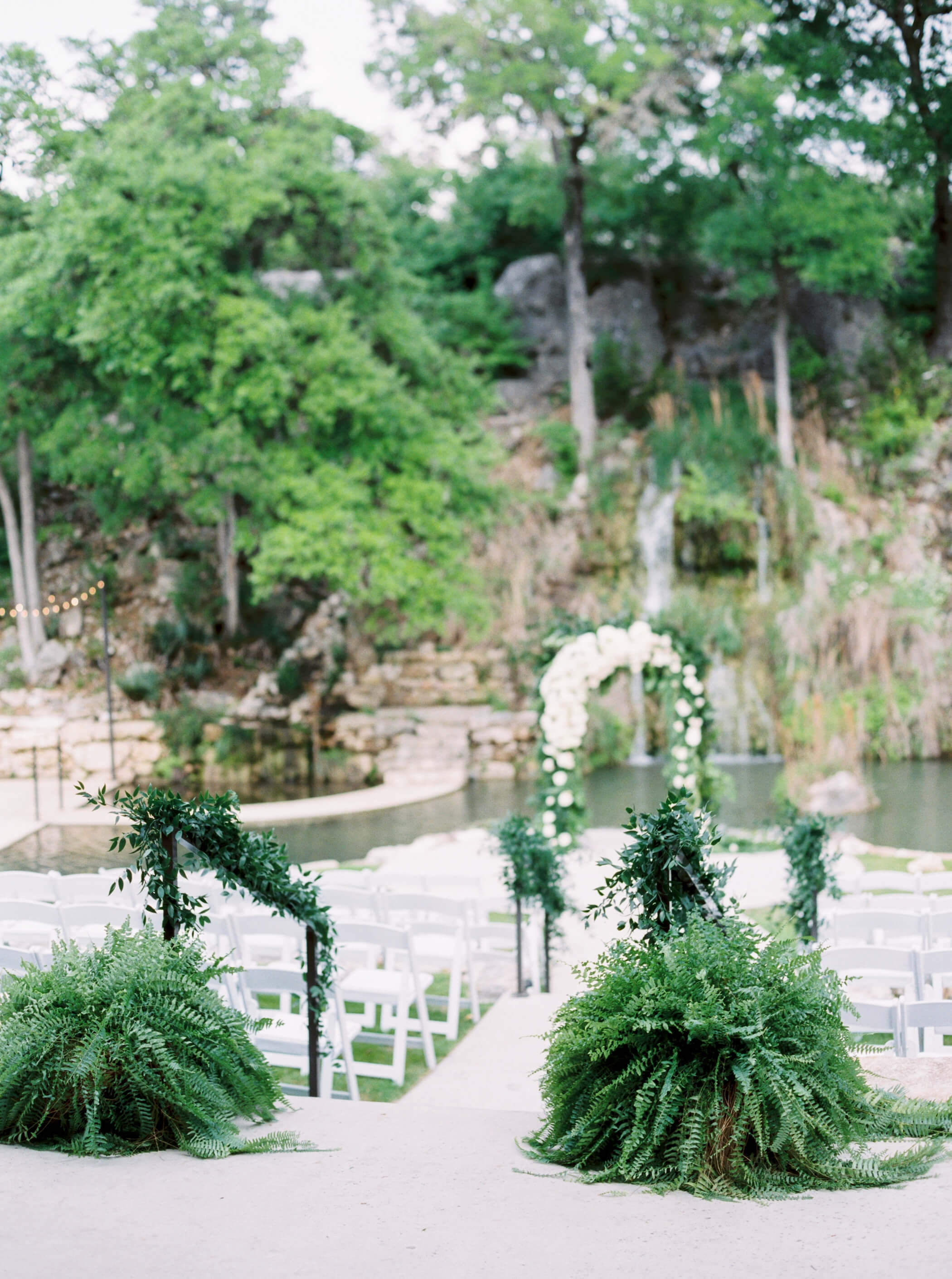 TarantoloWedding-27.jpg
