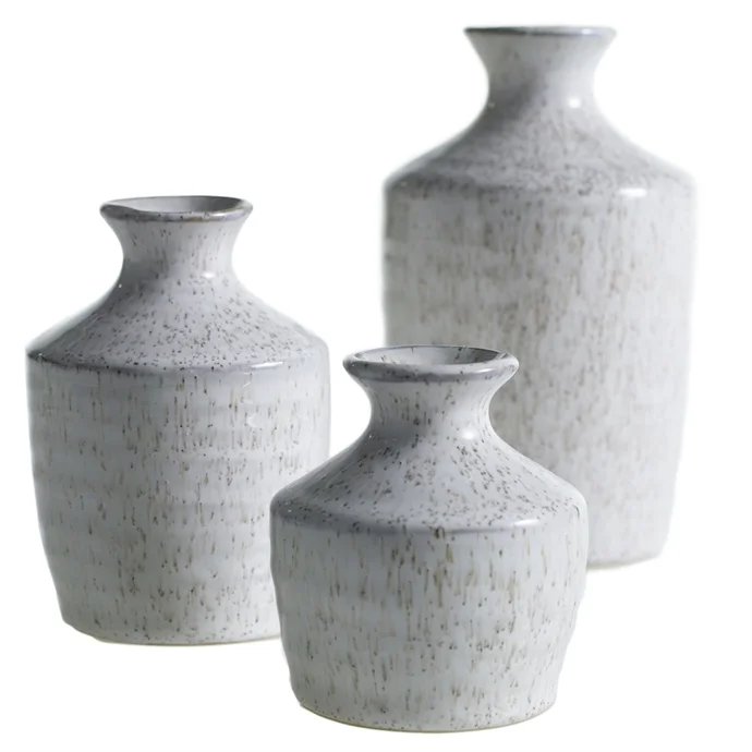hari bud vases - 39 large, 36 medium, 35 small