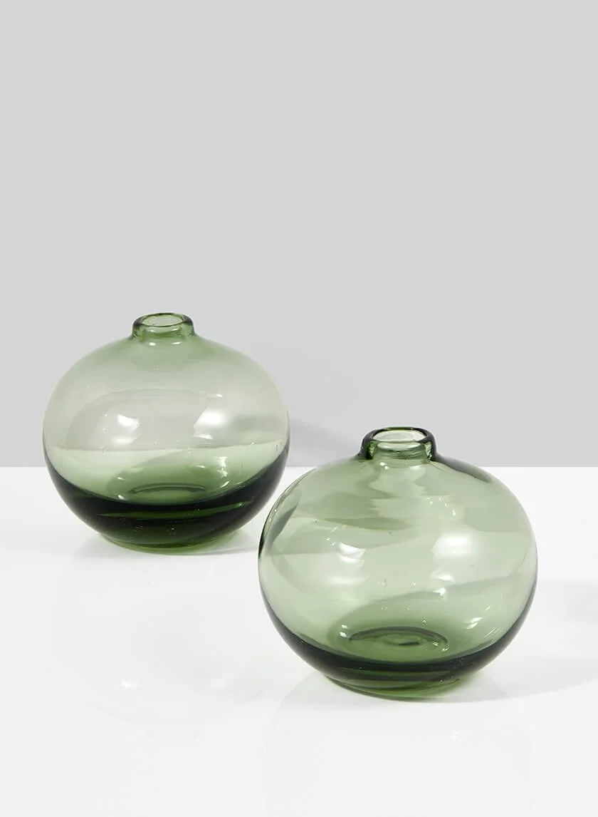 green bud vase - 50
