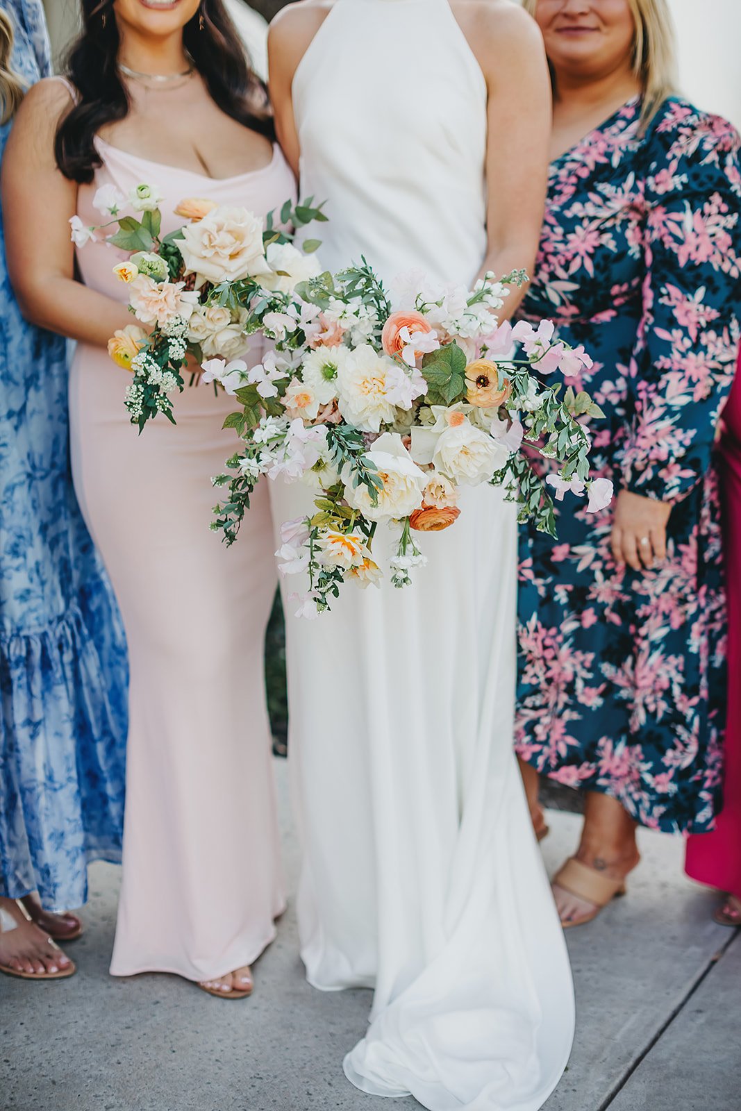 Luxury romantic floral bouquet with light, flowing design.jpeg