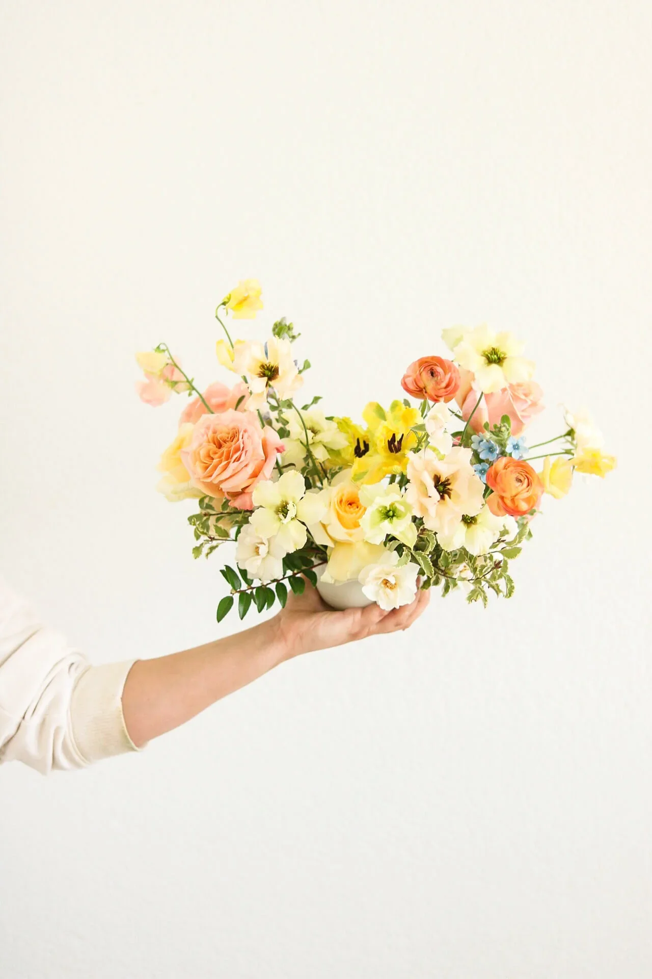 Luxury centerpiece styled in a romantic, organic way.jpg.webp