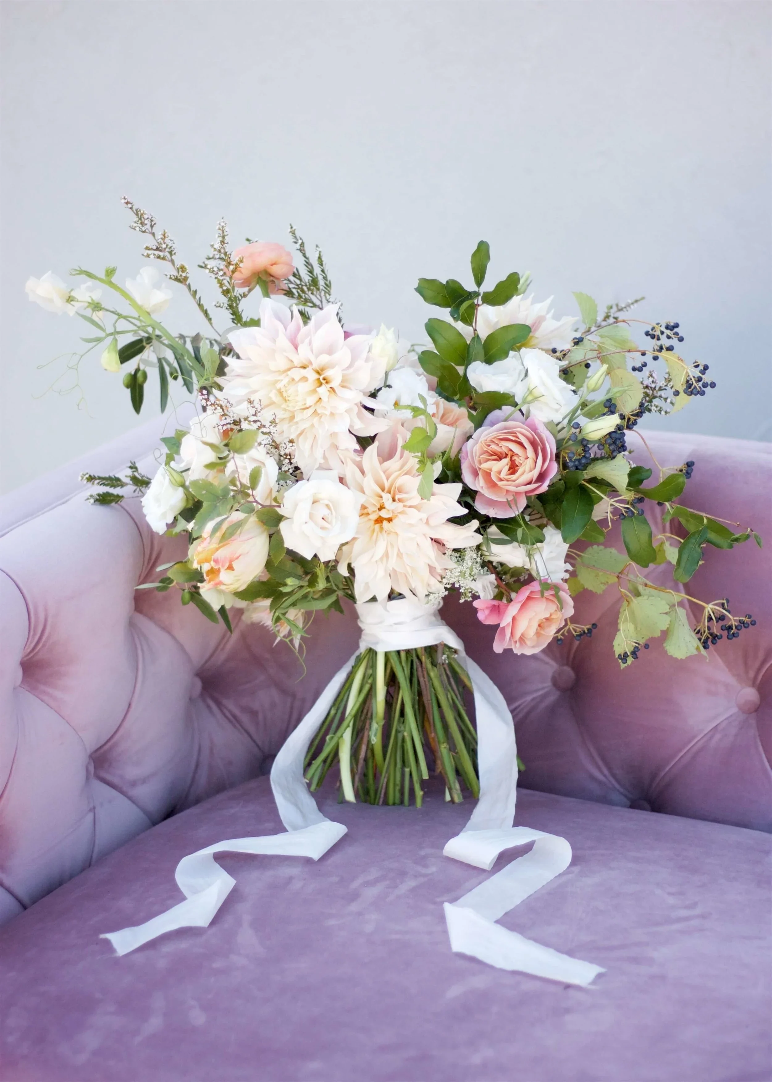Garden-style bridal bouquet with natural, effortless elegance.jpg.webp