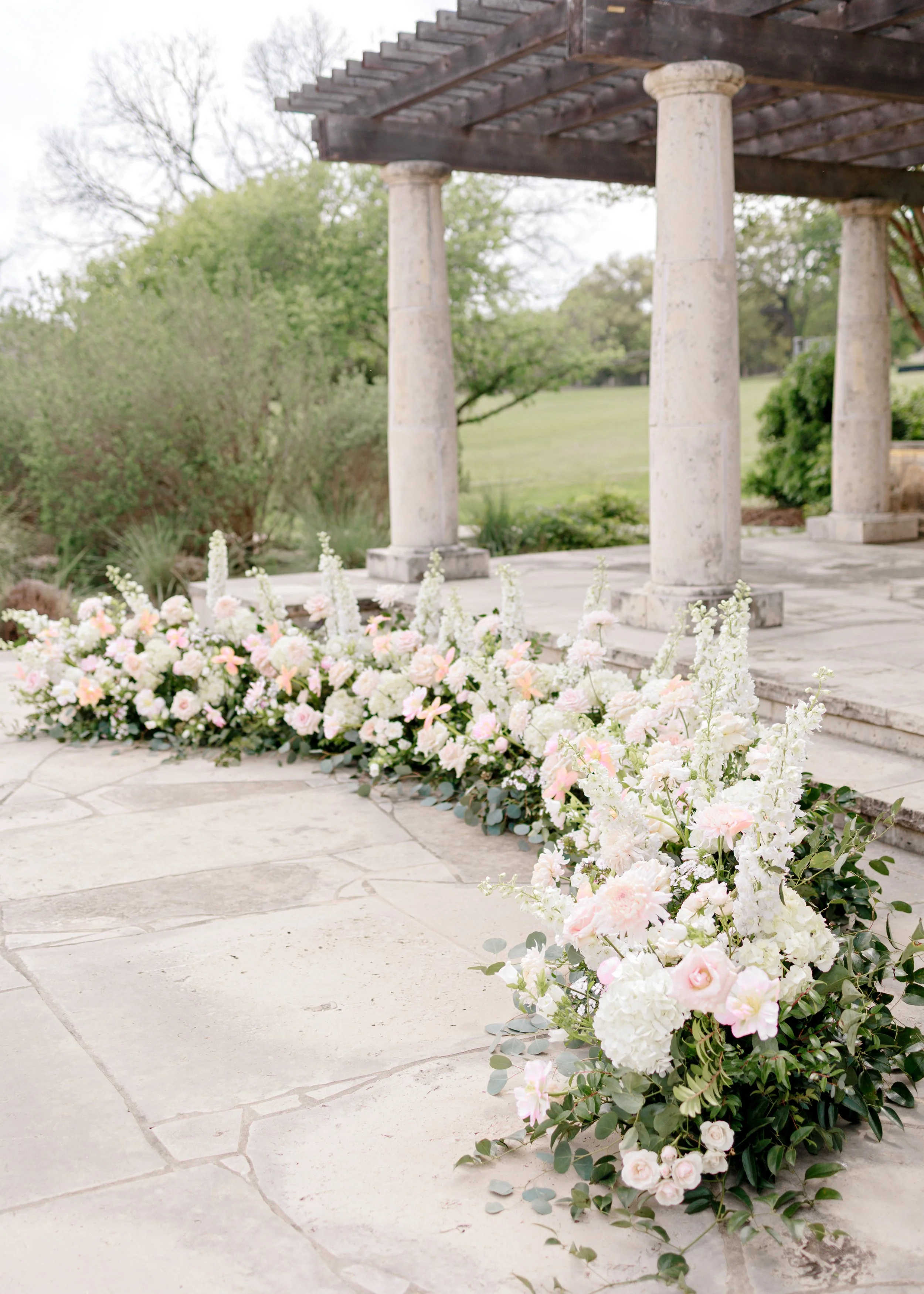 Garden-inspired romantic wedding circular meadow with airy design.jpeg