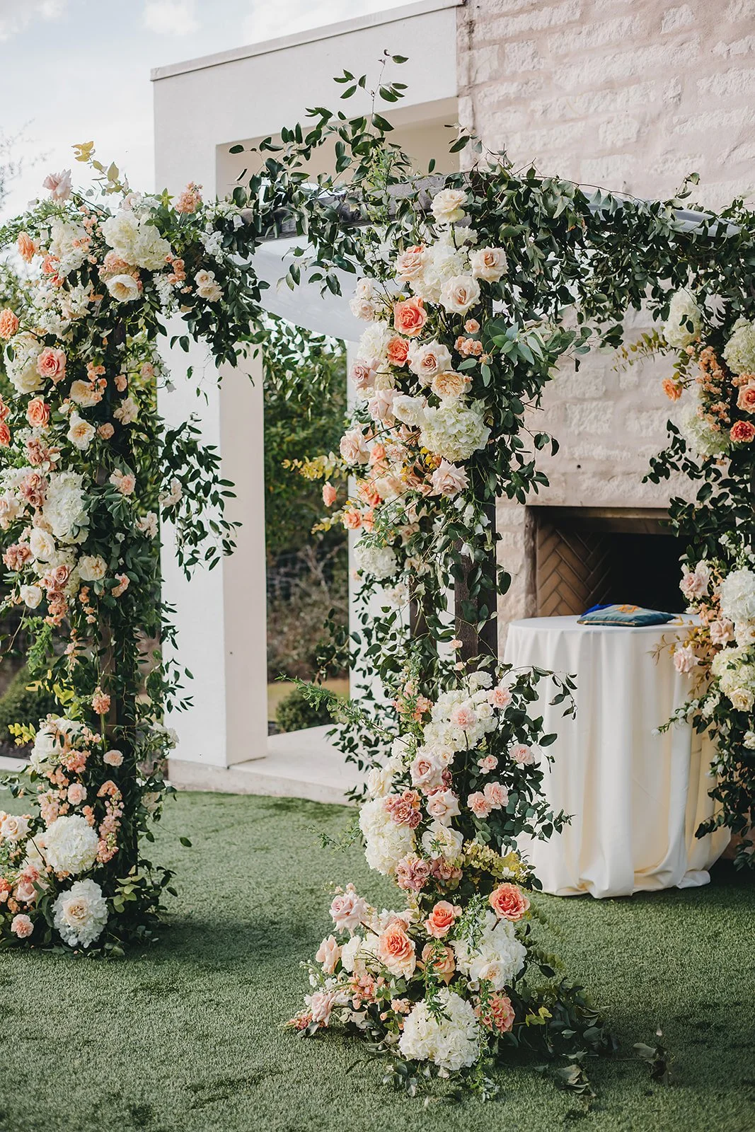 Fine-art romantic chuppah from an Austin luxury florist.jpeg