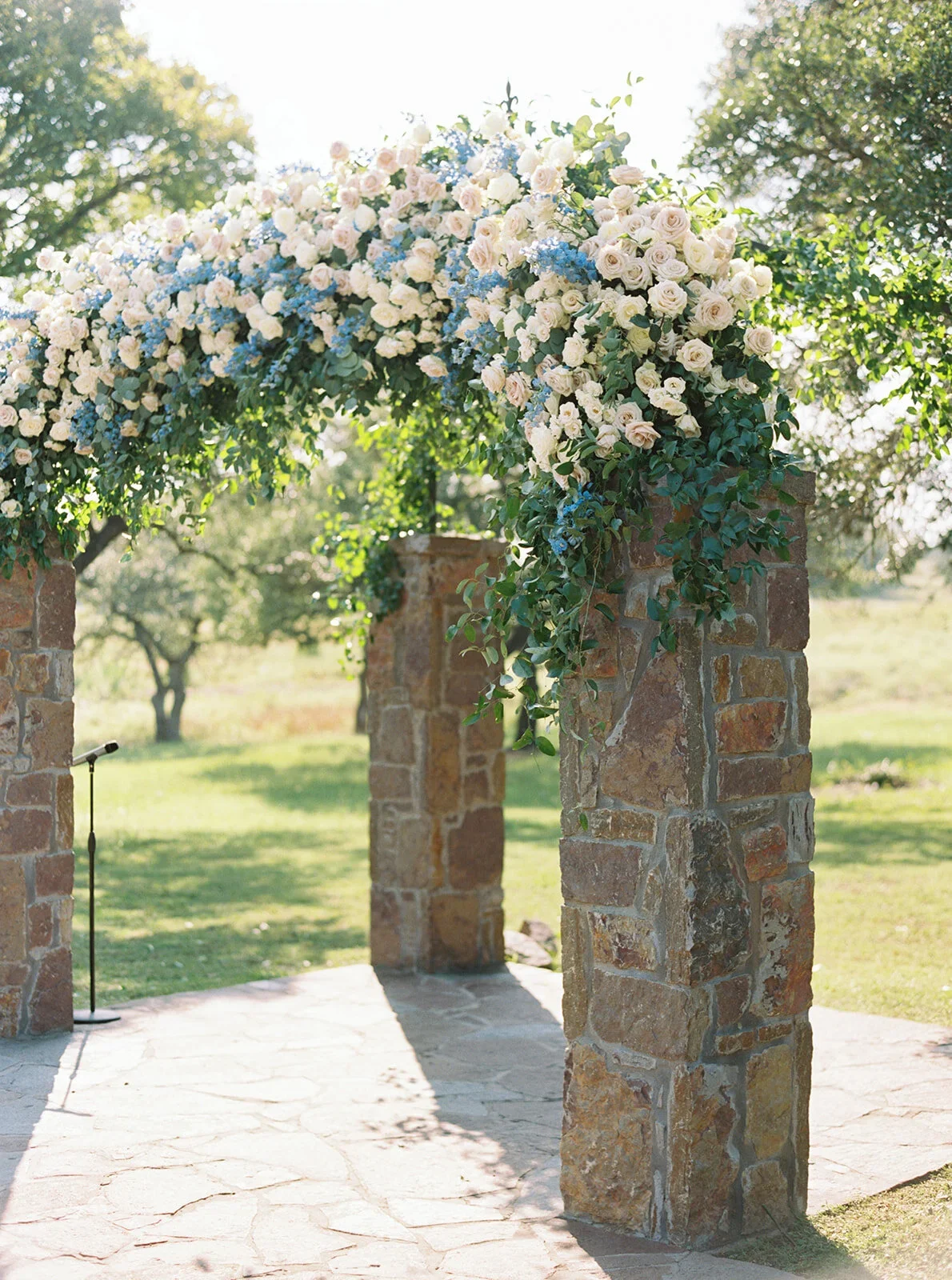 Traditional ceremony florals with clean, elegant design.jpg.webp