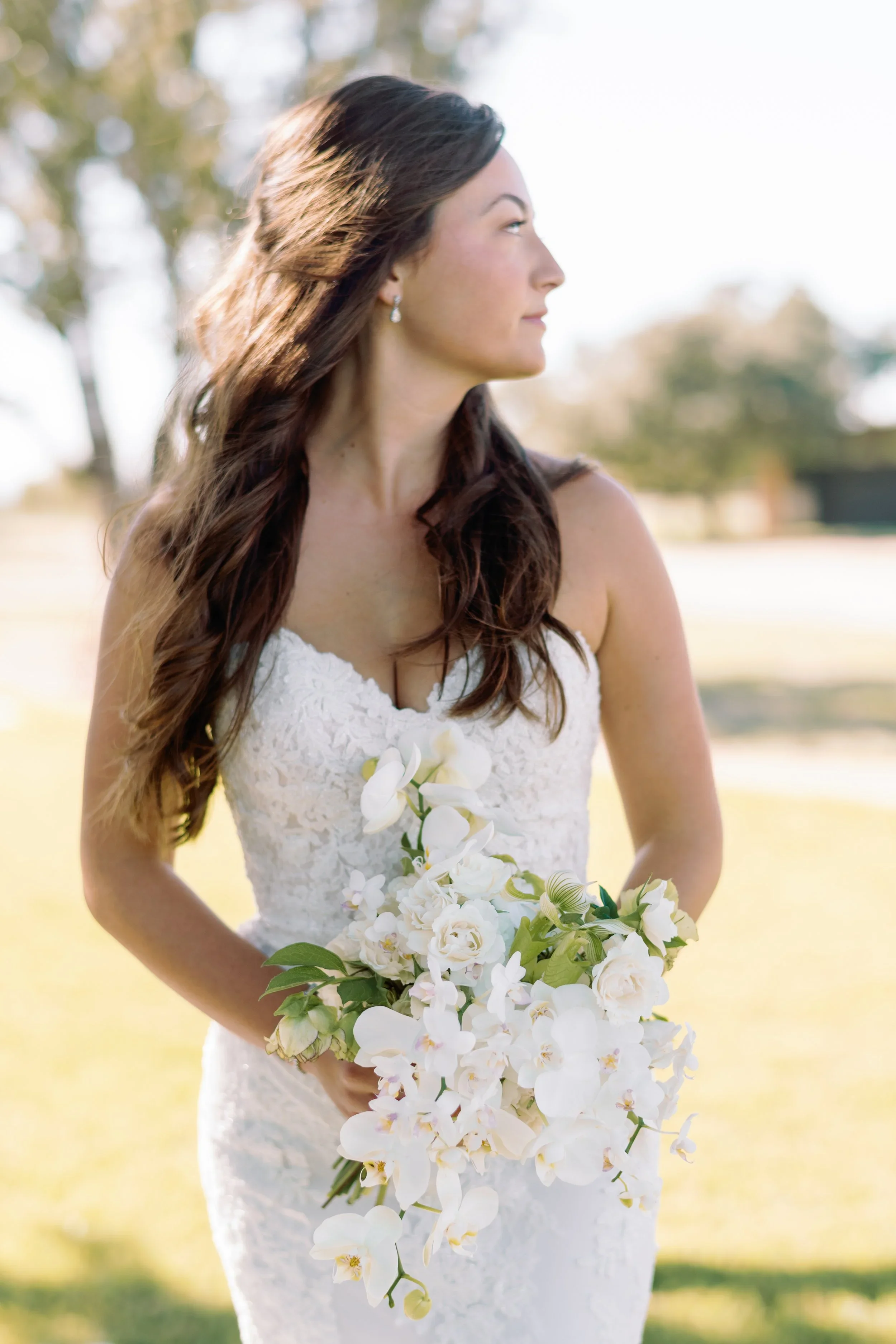 White and green bridal bouquet with refined composition.jpg.webp