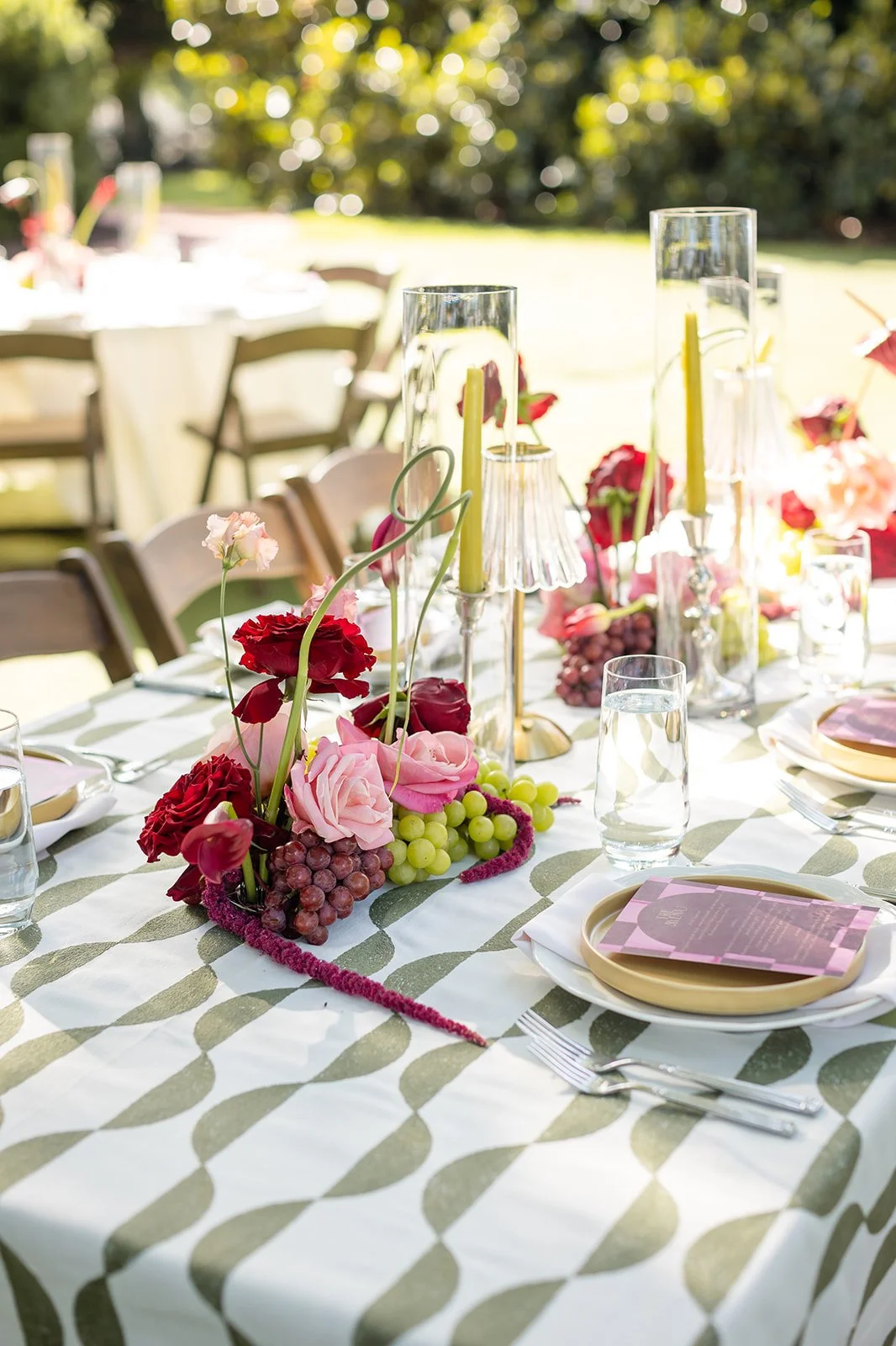 Modern wedding florals with elevated editorial aesthetic .jpg