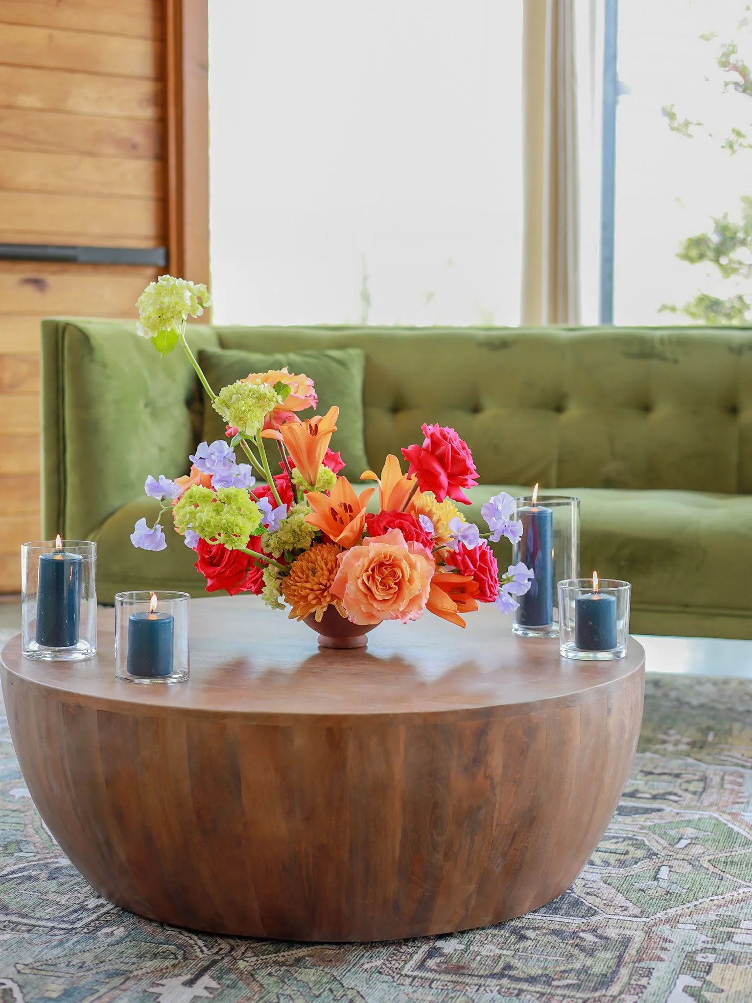 Fashion-inspired editorial floral design with modern elegance.jpg