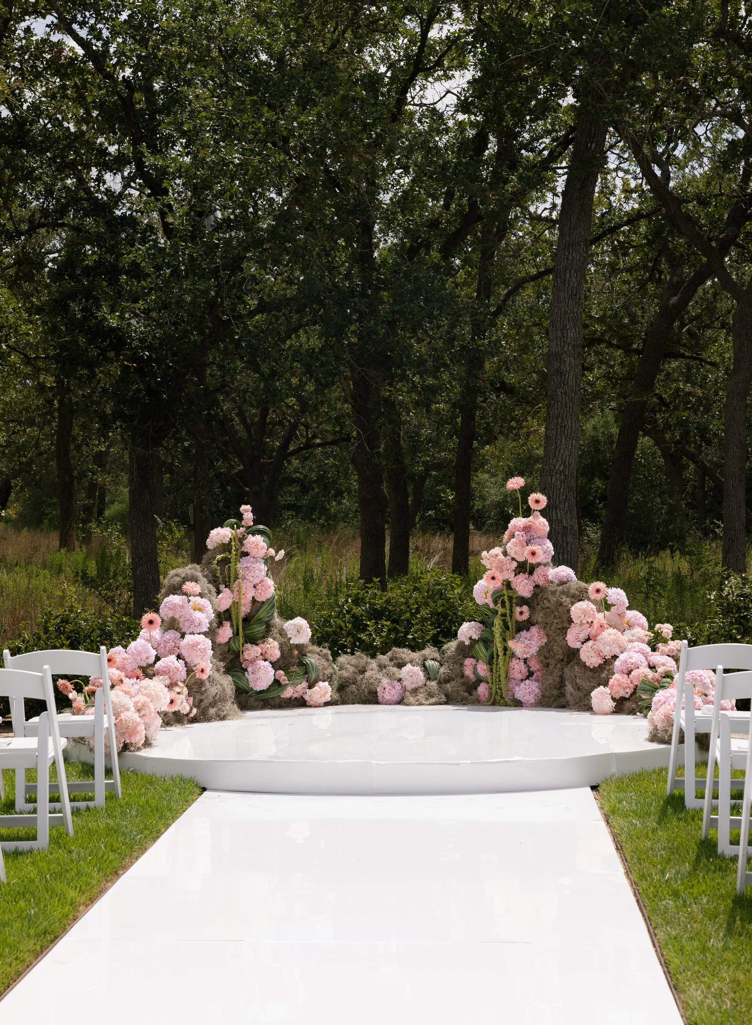 Grand-Lady-Wedding-P&K-Sneaks22.jpg
