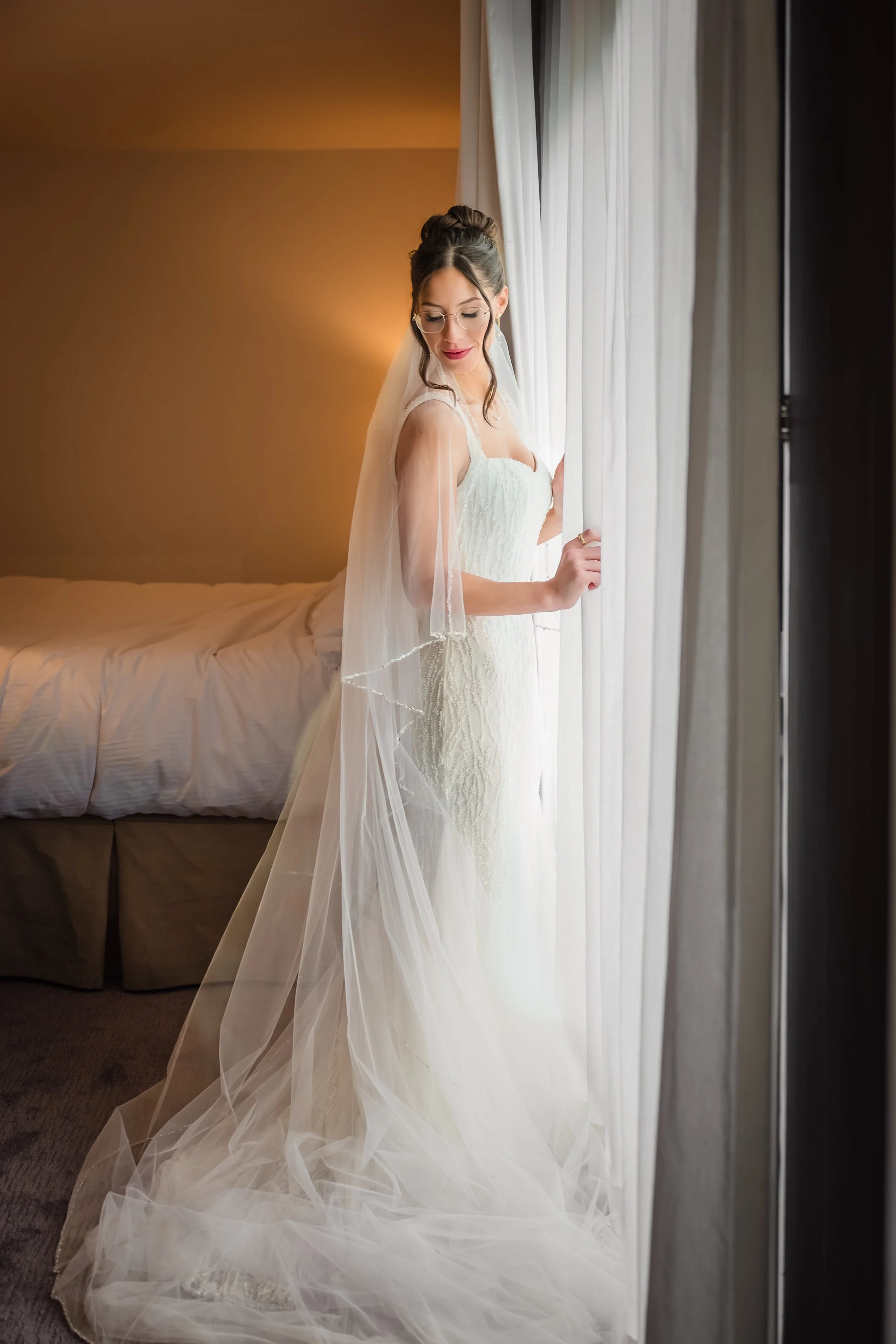 ERI-Moore-GettingReady-63.jpg