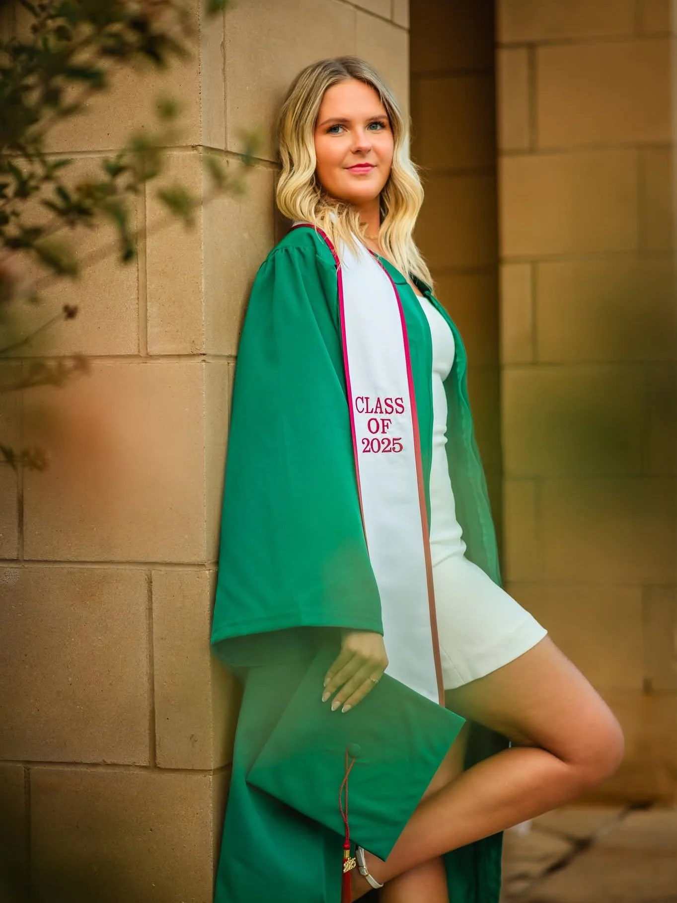 Nostalgic, environmental graduation portraits. 🎓

Downtown Lansing has unexpected beautiful vignettes around every corner. Audrey and I explored each one last spring before her graduation.

Now is the time to book your spring graduate sessions. The 