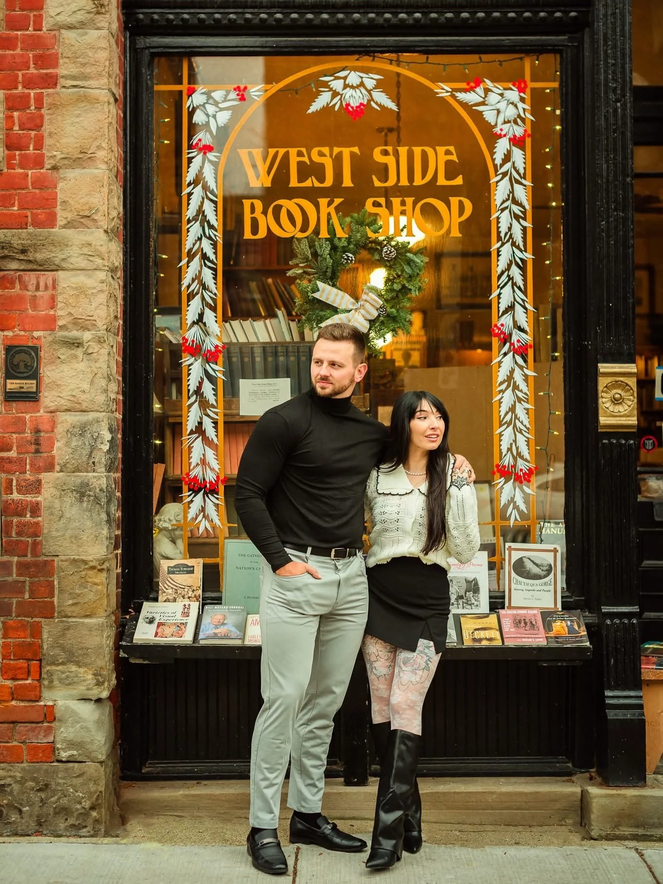 Winter doesn&rsquo;t have to mean waiting. ❄️

These photos are my answer every time someone worries you &ldquo;can&rsquo;t shoot in the winter.&rdquo; When a location means something to you, the images automatically carry more personality and story.