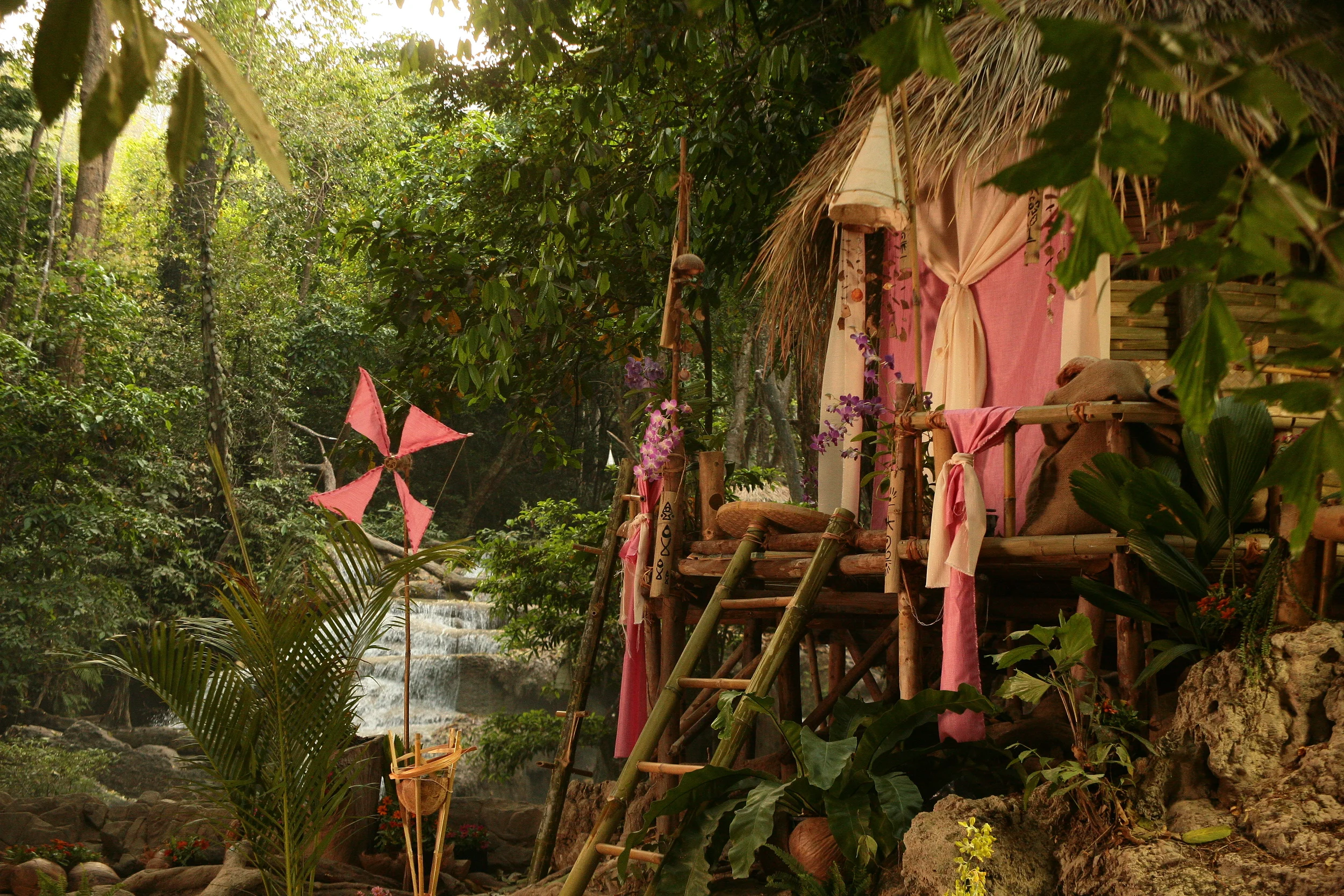 20090218 erawan waterfall - village  0963.JPG