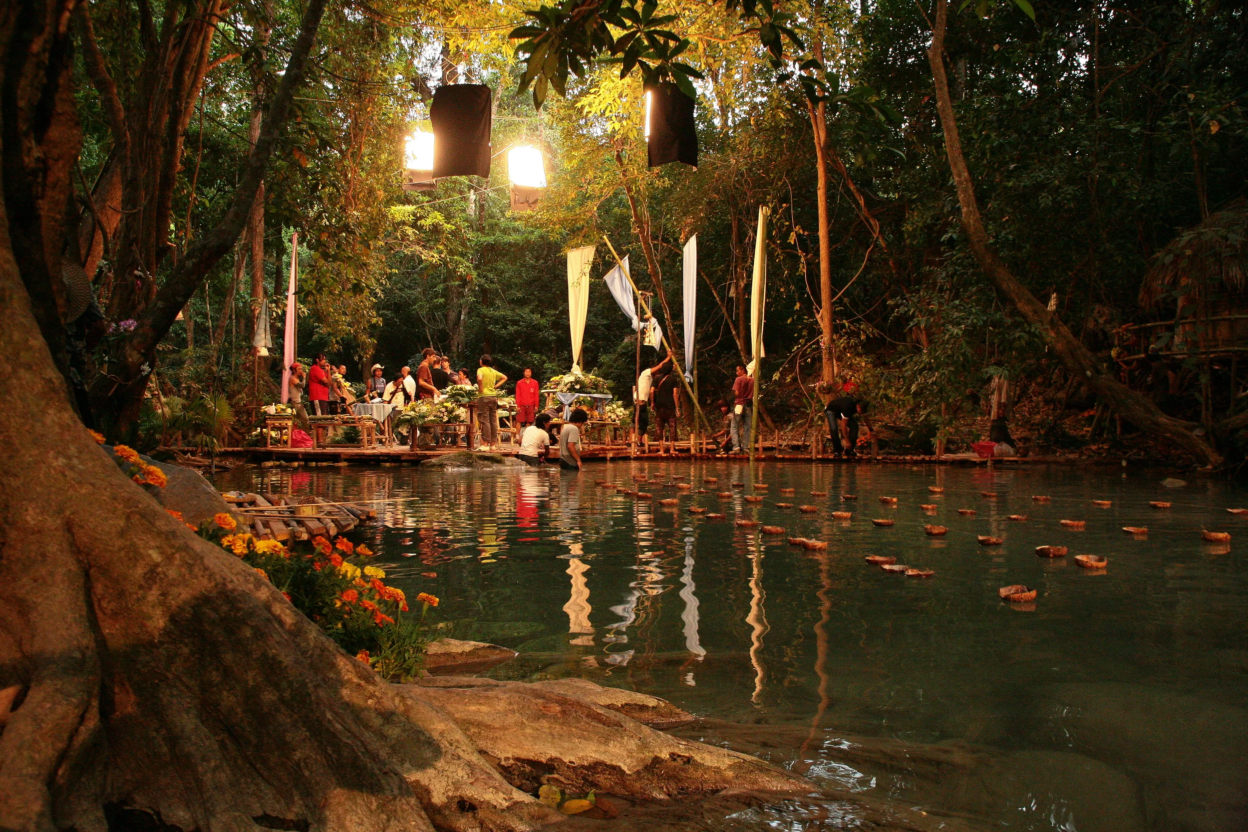 20090220 erawan waterfall - village party  0091.JPG