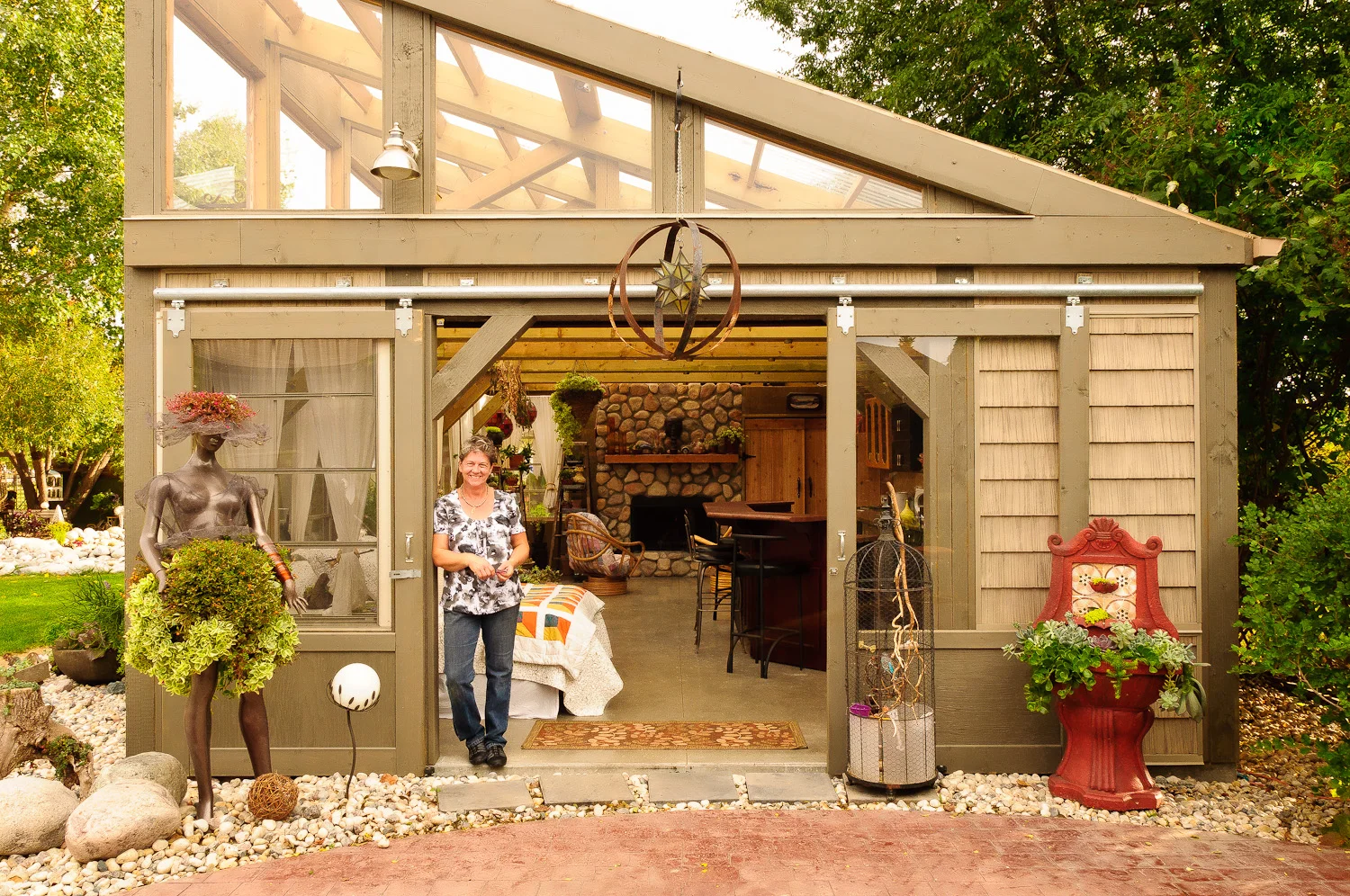 Patti Brisebois' zone 3 Manitoba garden. Photo: Sue Sikorski