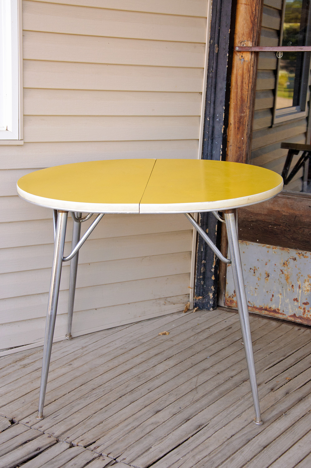 Girls gone junkin' - via My Painted Door (.com)