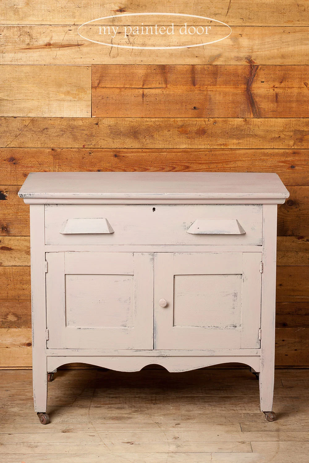 Fusion mineral paint tutorial - via My Painted Door (.com)