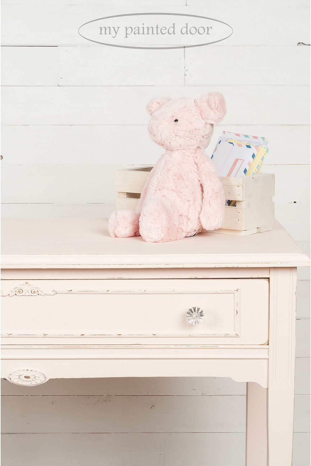 End table painted in Little Piggy from the Jennylyn's Tones for Totes Collection of Fusion Mineral Paint.