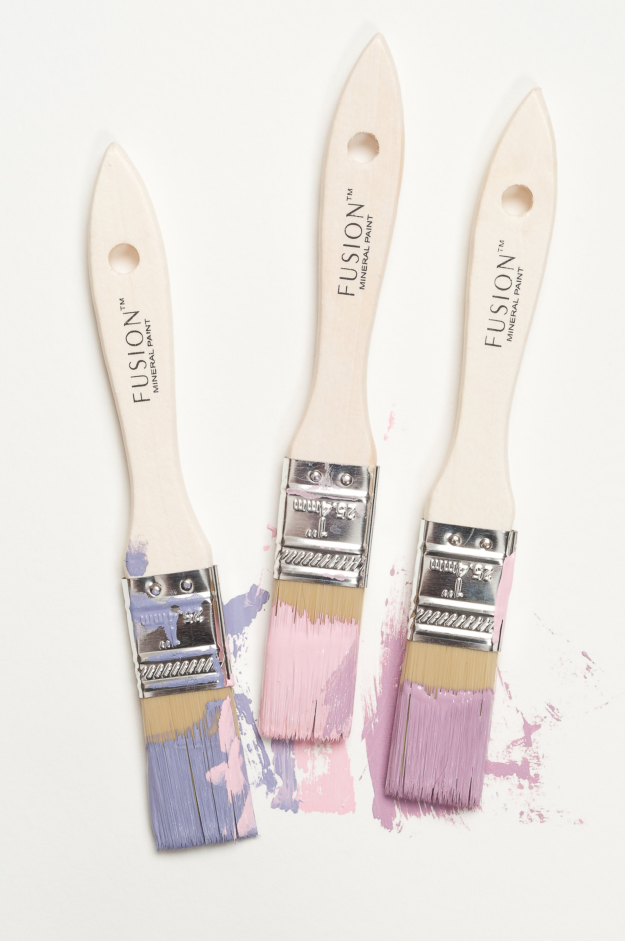 Learn how to mix custom paint colours with Fusion Mineral Paint. There are 32 recipes that make it simple to do.