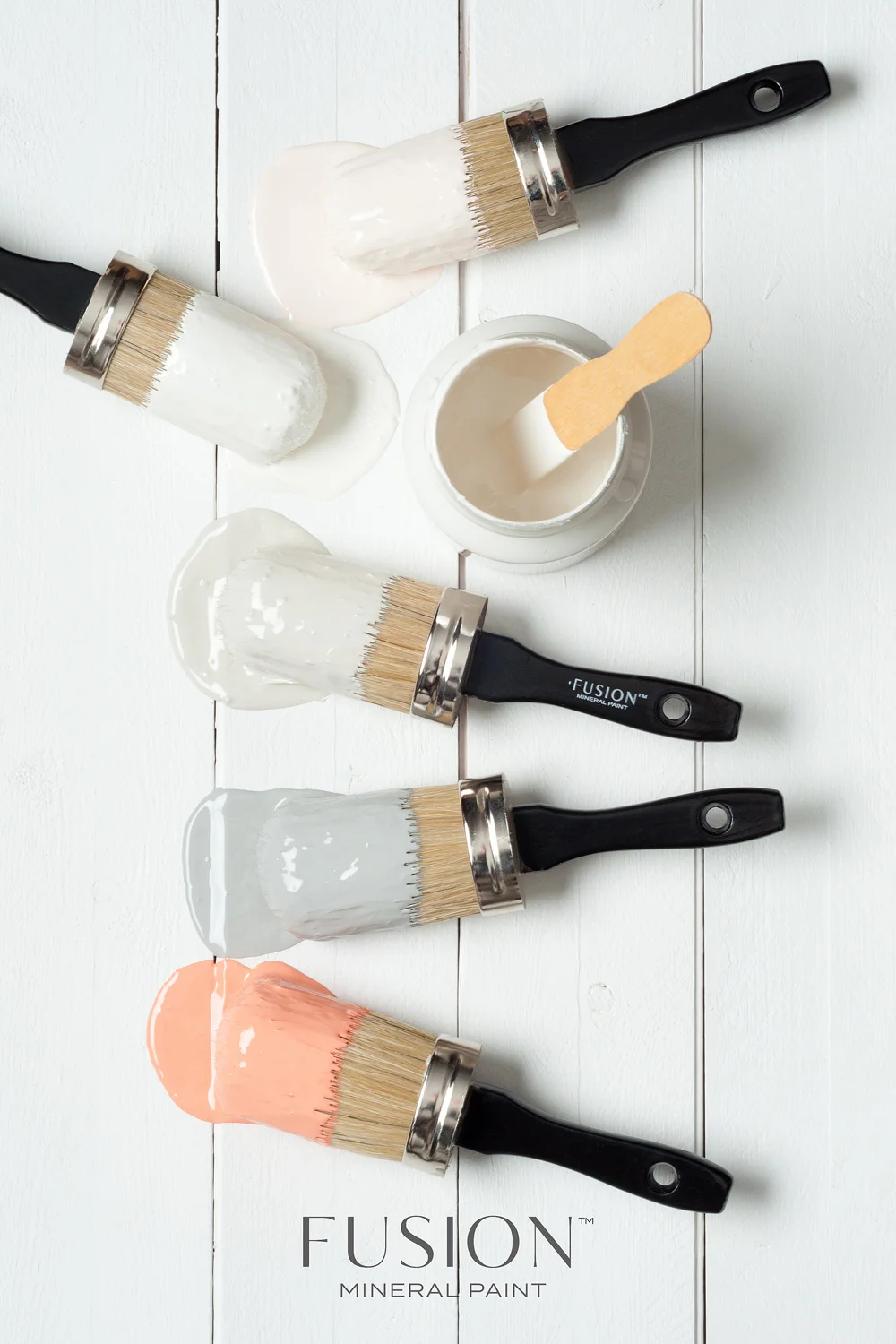 Great colour combinations of Fusion Mineral Paint. These colours are Little Piggy, Raw Silk, Putty, Little Lamb or Coral.