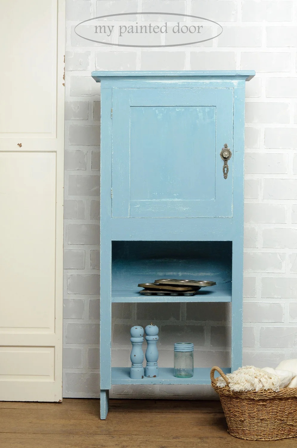 Hutch painted in Fusion Mineral Paint in the colour Champness