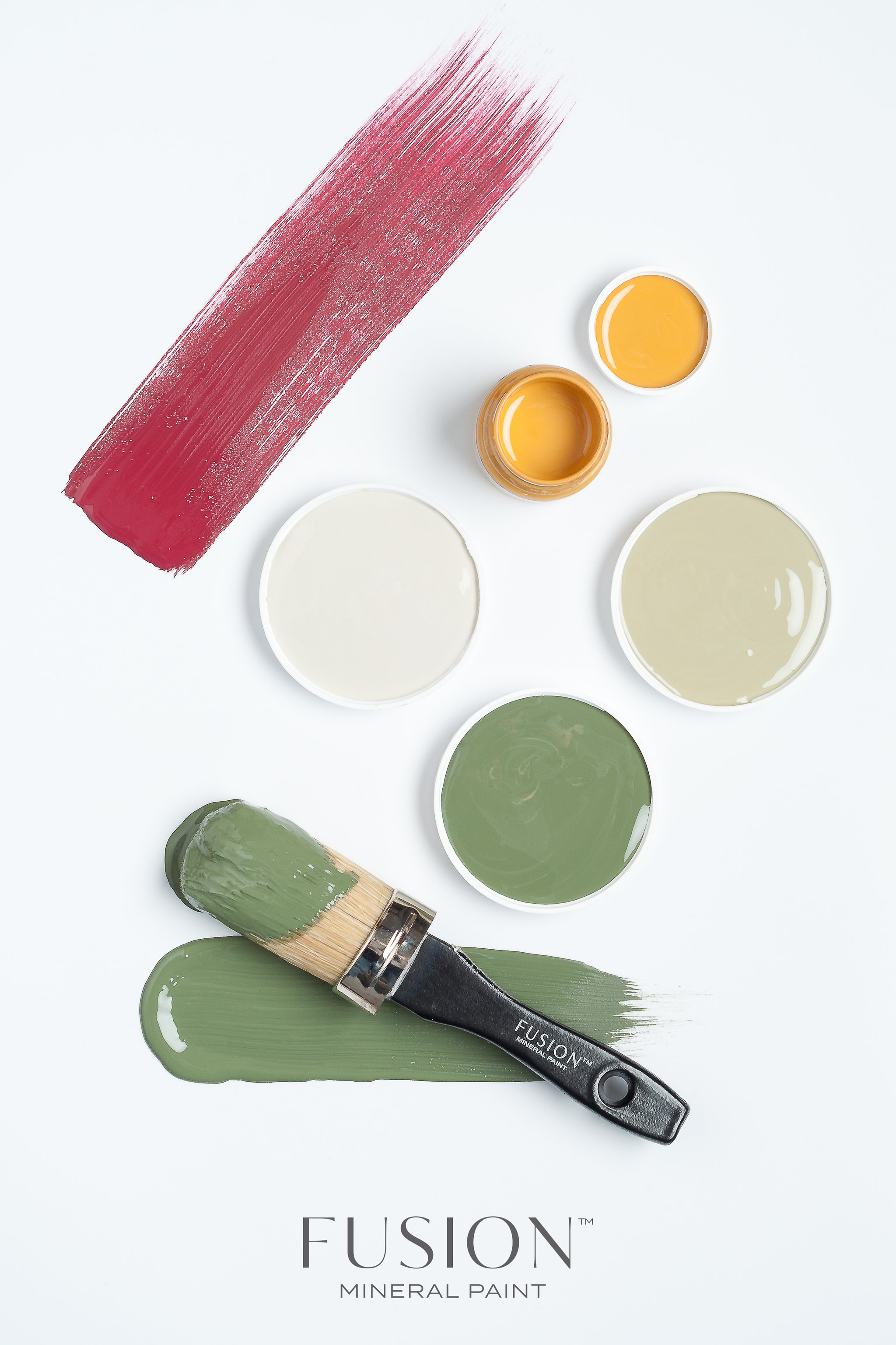 I guess I would best describe these Fusion Mineral Paint colours as earth tones. The red is Cranberry. The yellow is Mustard. Below Mustard to the left is Putty and to the right is Lichen. The green is Bayberry.