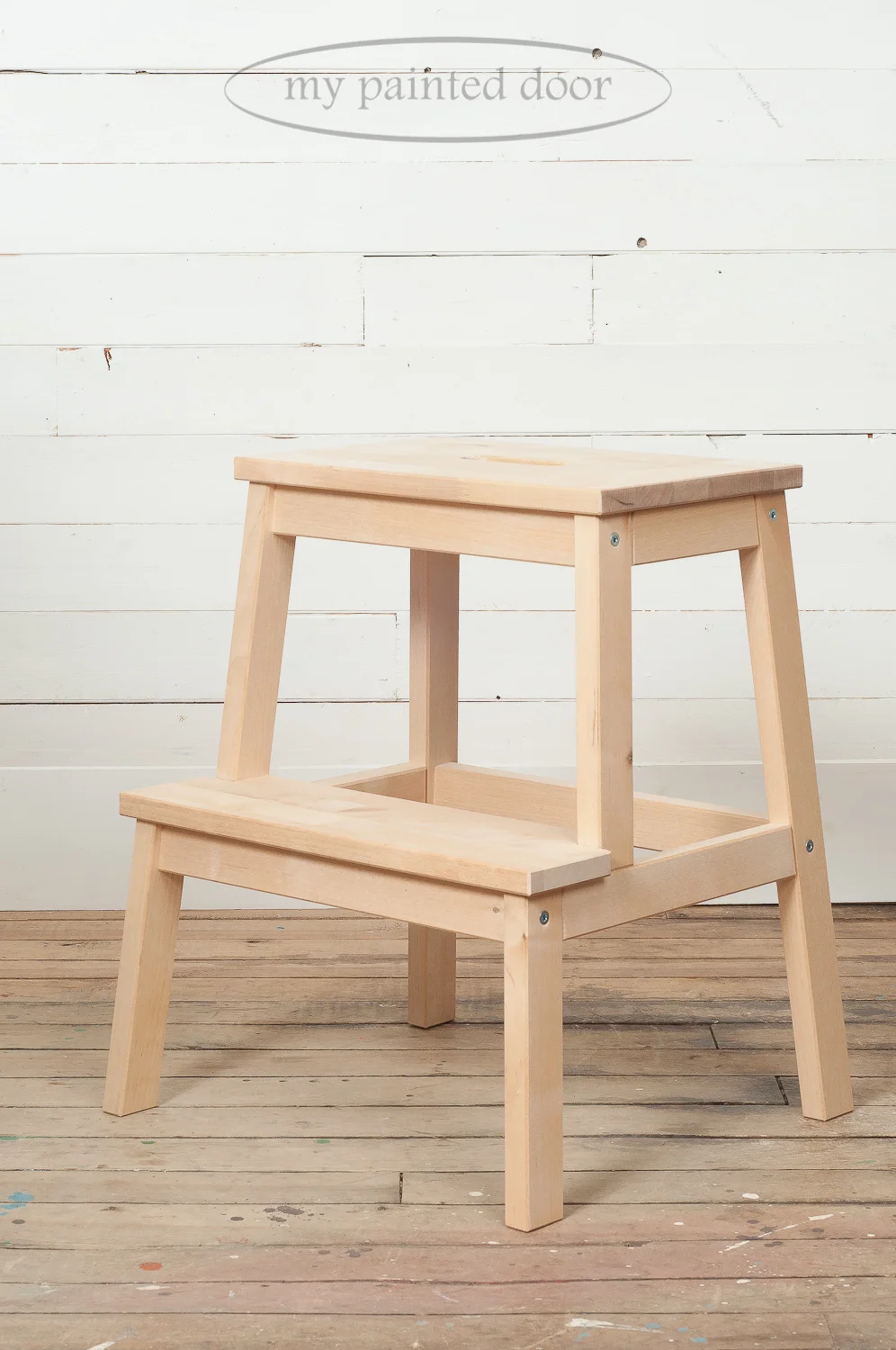 Ikea hack! Learn how to paint an Ikea stool to make it look like a farmhouse stool. Stool painted in Miss Mustard Seed's Milk Paint.