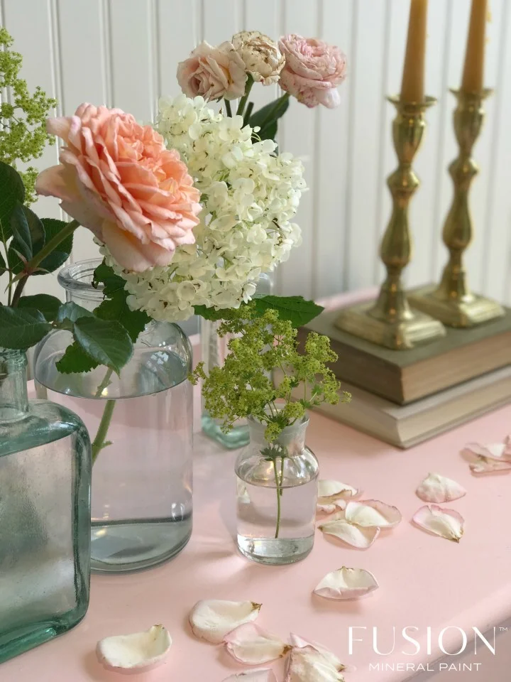 English Rose is the newest colour in the Penney and Co. Collection of Fusion Mineral Paint. Release date: September 2017!