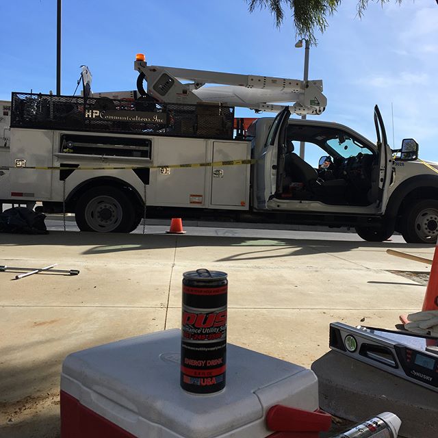 Always appreciated when our friends send in pics of jobs and some #PUSinc love!  Send in some more, guys! Thank you!  #PUSenergy #putthisinyourholeanddrinkit #finallyfriday #friends #muchlove # boxes #trucks #teamawesome #diggin #sunnydays #socal #5o