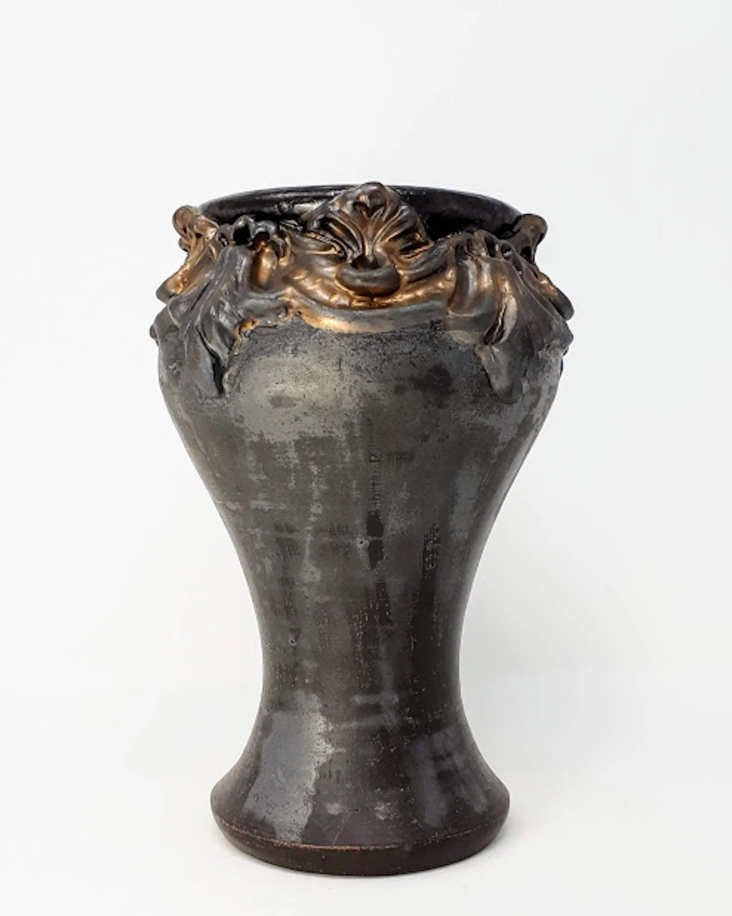 ss_terrasigblackvase.jpg